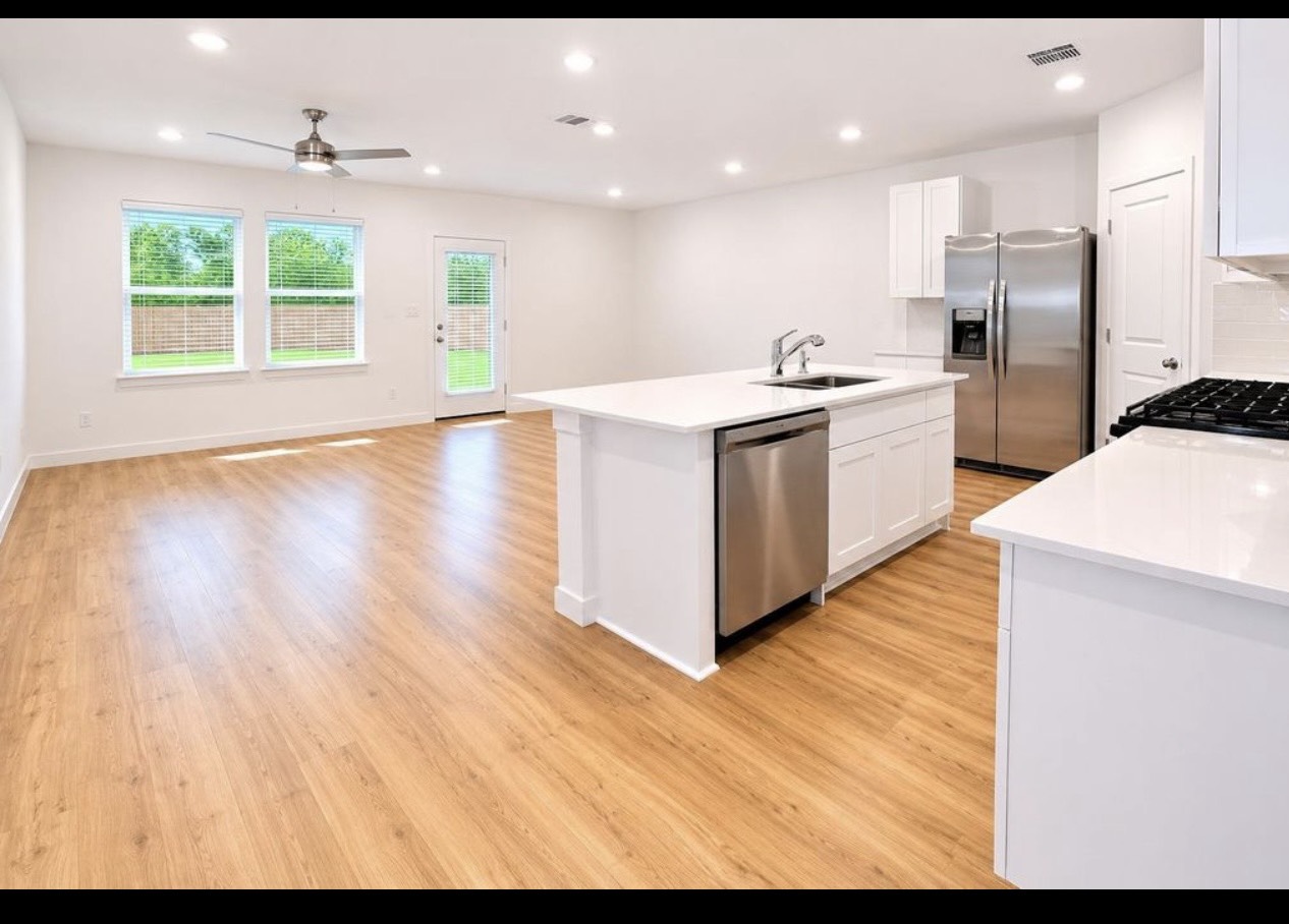 3574 Lovebird Lane Property Photo 7