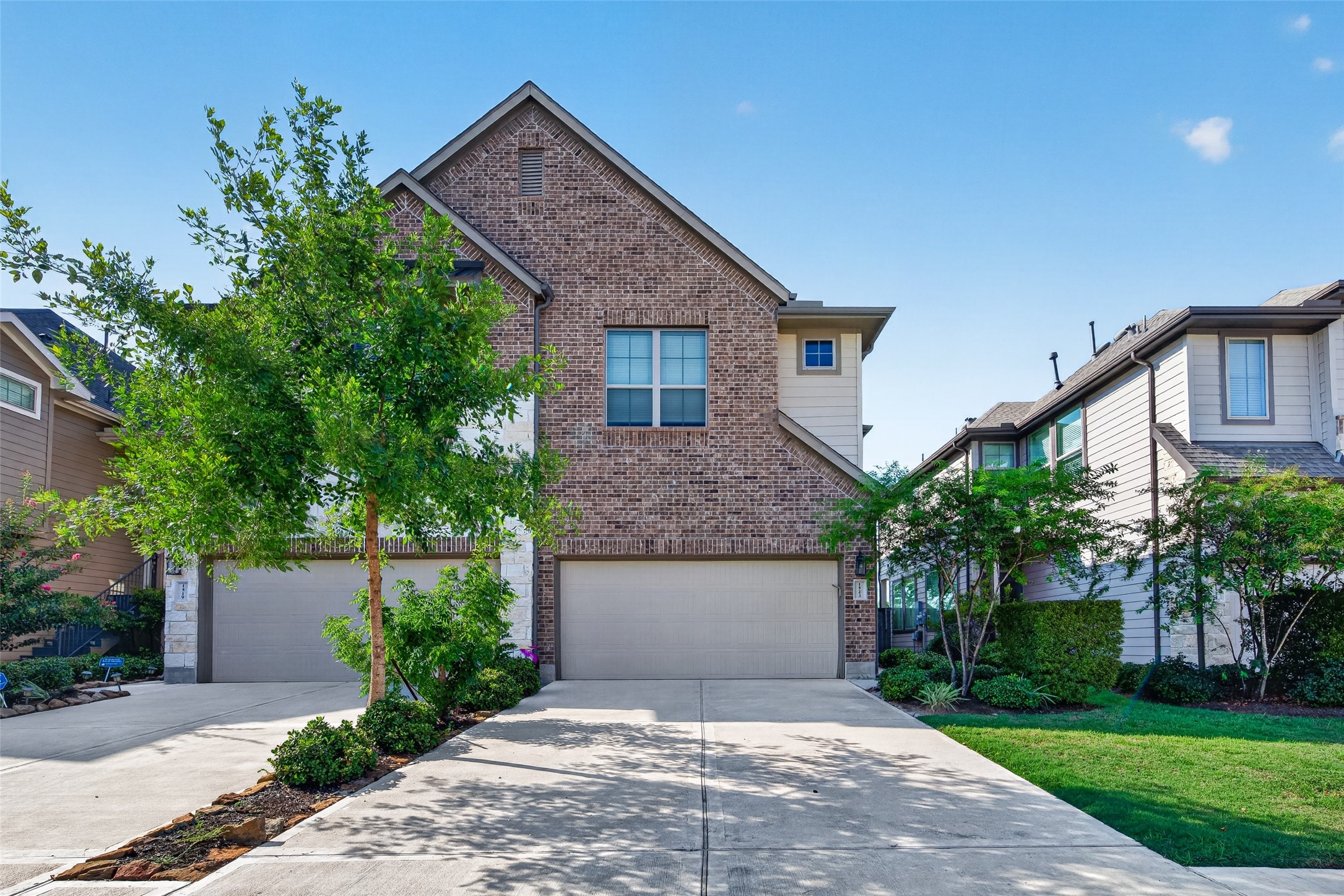1523 Rustling Creek Drive Property Photo 3