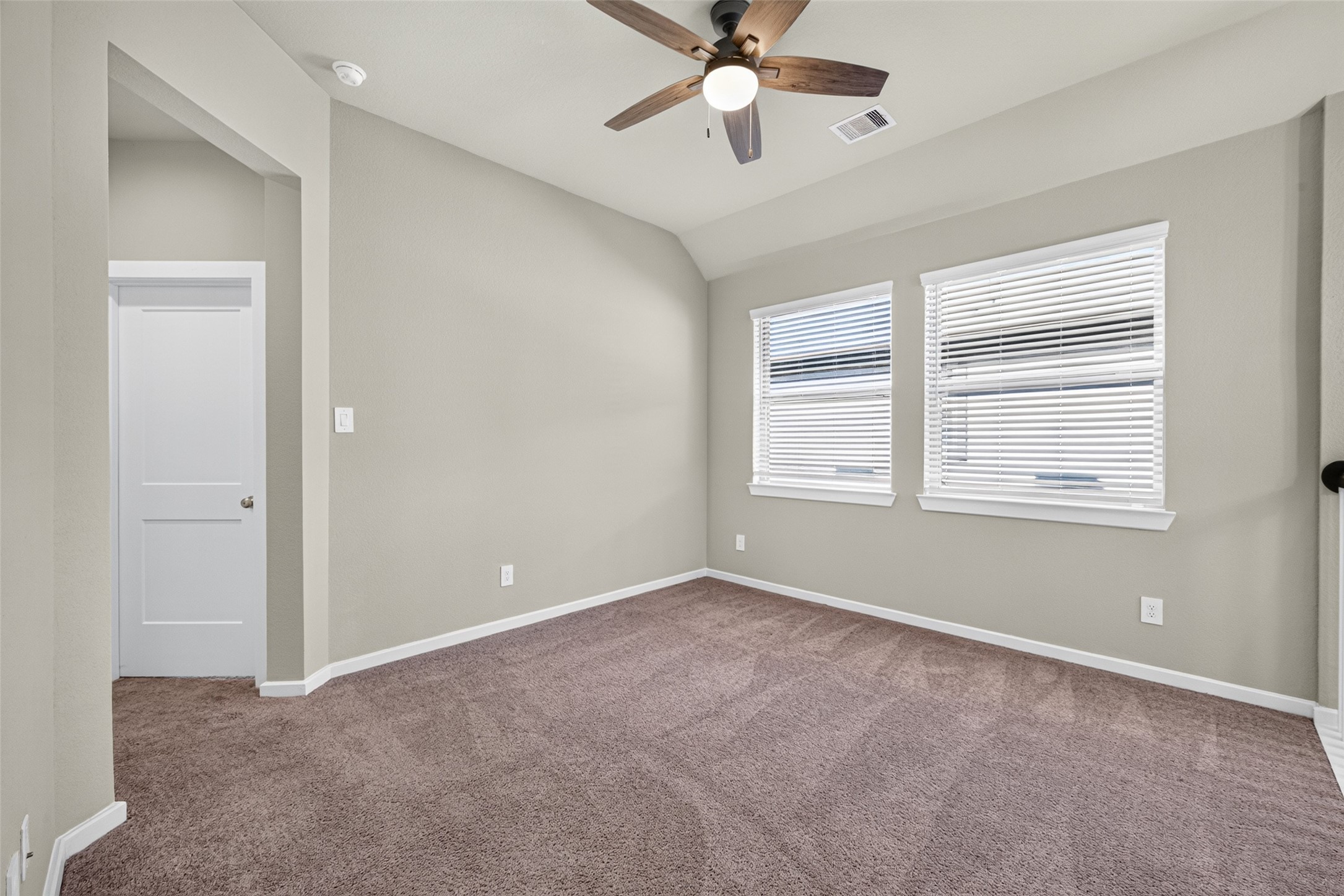 1523 Rustling Creek Drive Property Photo 26