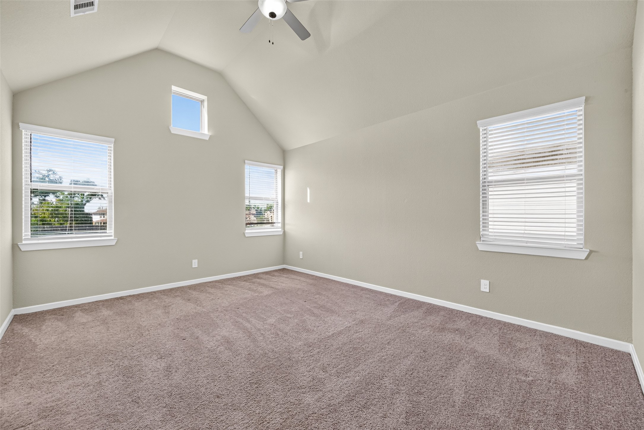 1523 Rustling Creek Drive Property Photo 34