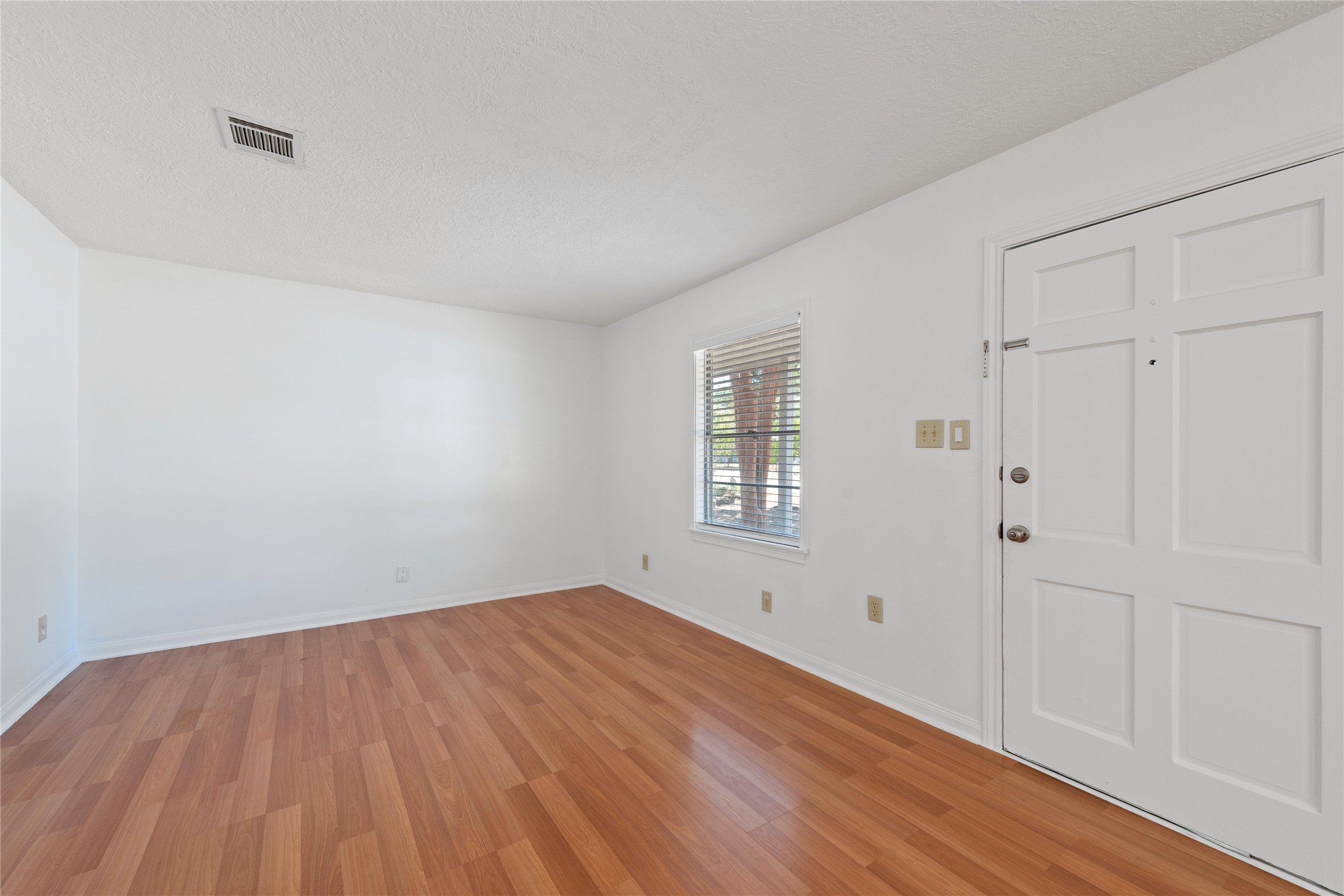 1510 Afton Street Property Photo 6