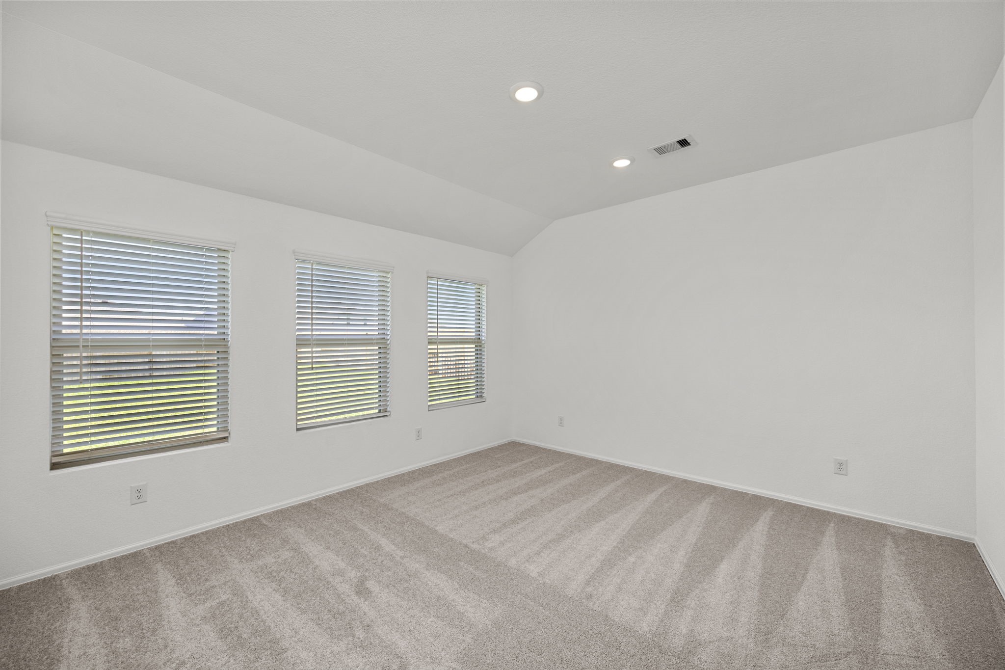 7339 Bartoncliff Drive Property Photo 17