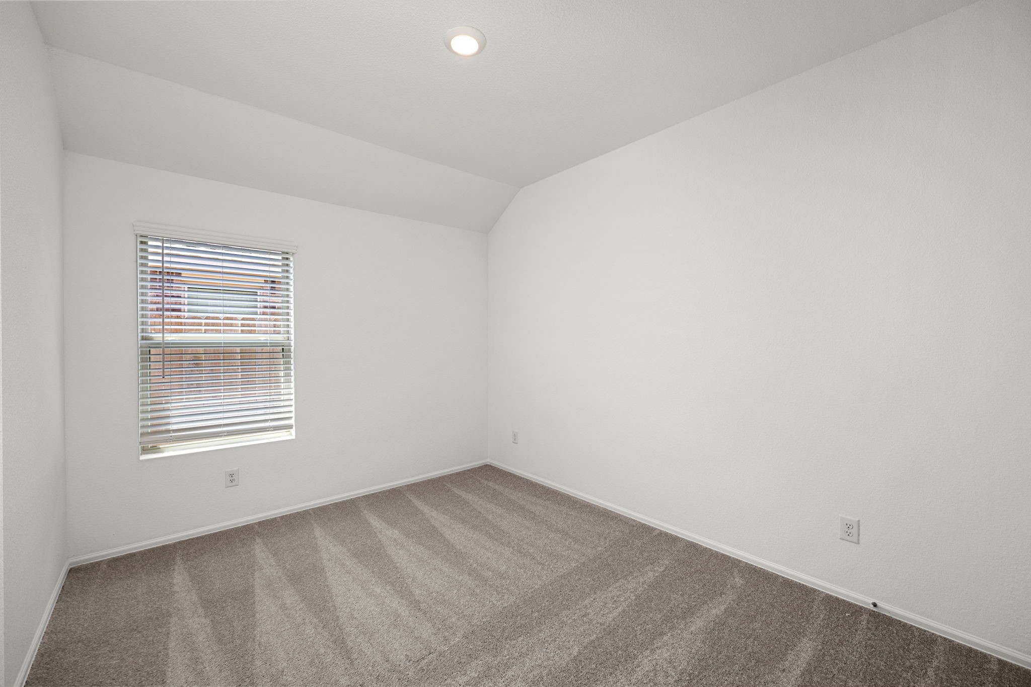 7339 Bartoncliff Drive Property Photo 25