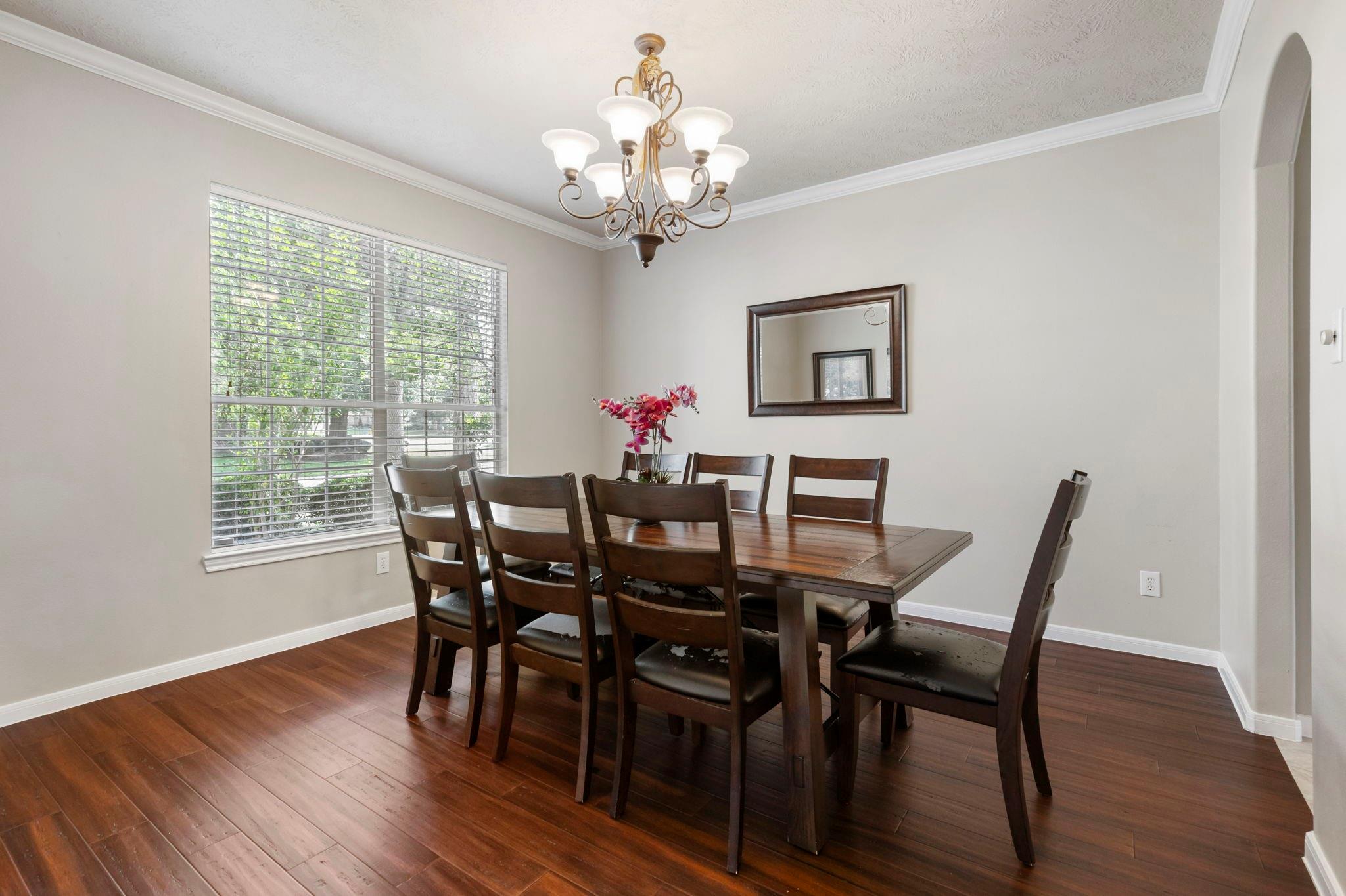 14 N Bardsbrook Circle, The Woodlands Tx 77382 Property Photo 10
