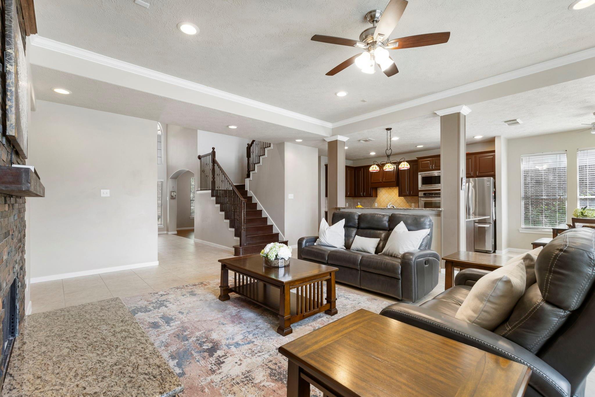 14 N Bardsbrook Circle, The Woodlands Tx 77382 Property Photo 16