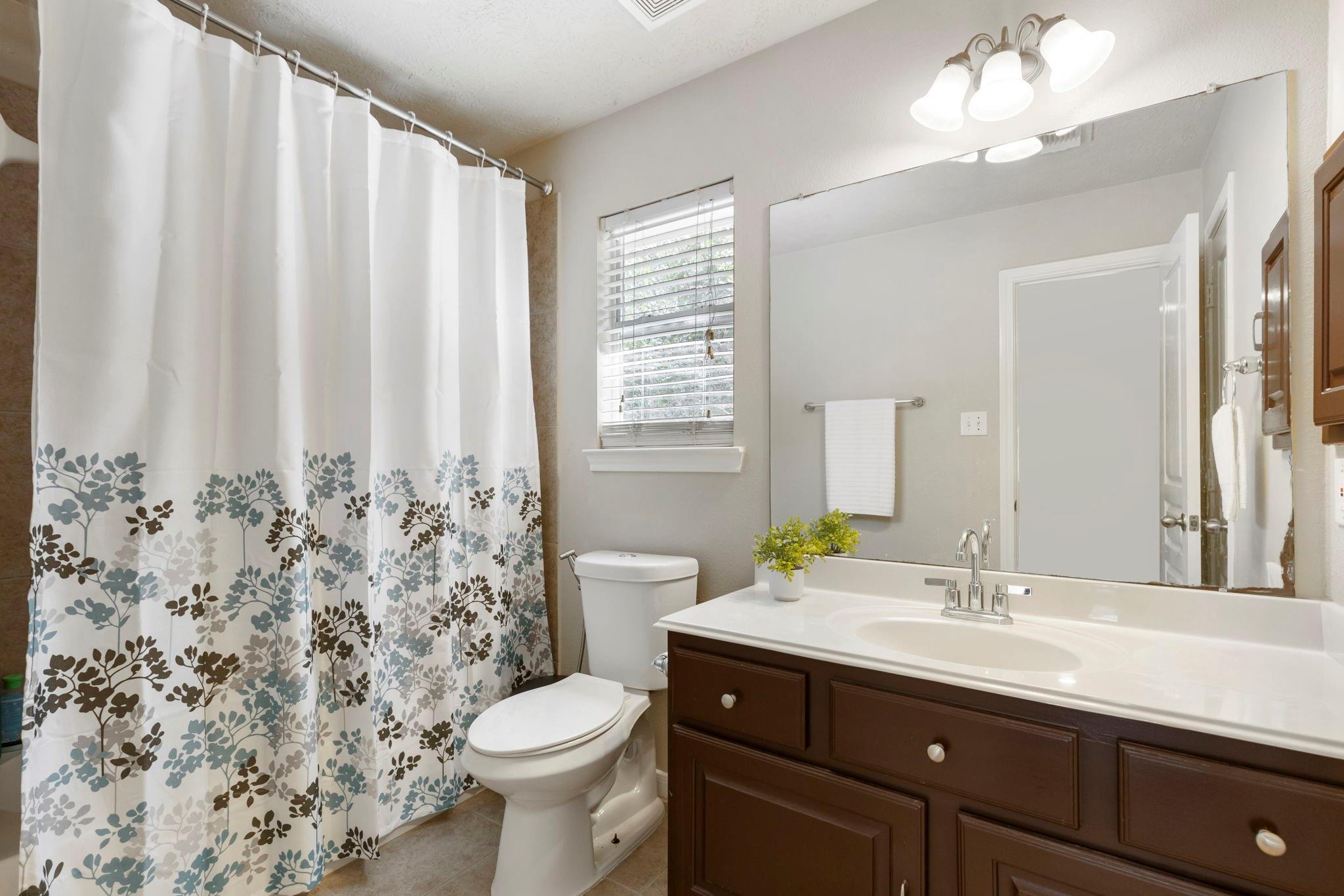 14 N Bardsbrook Circle, The Woodlands Tx 77382 Property Photo 40