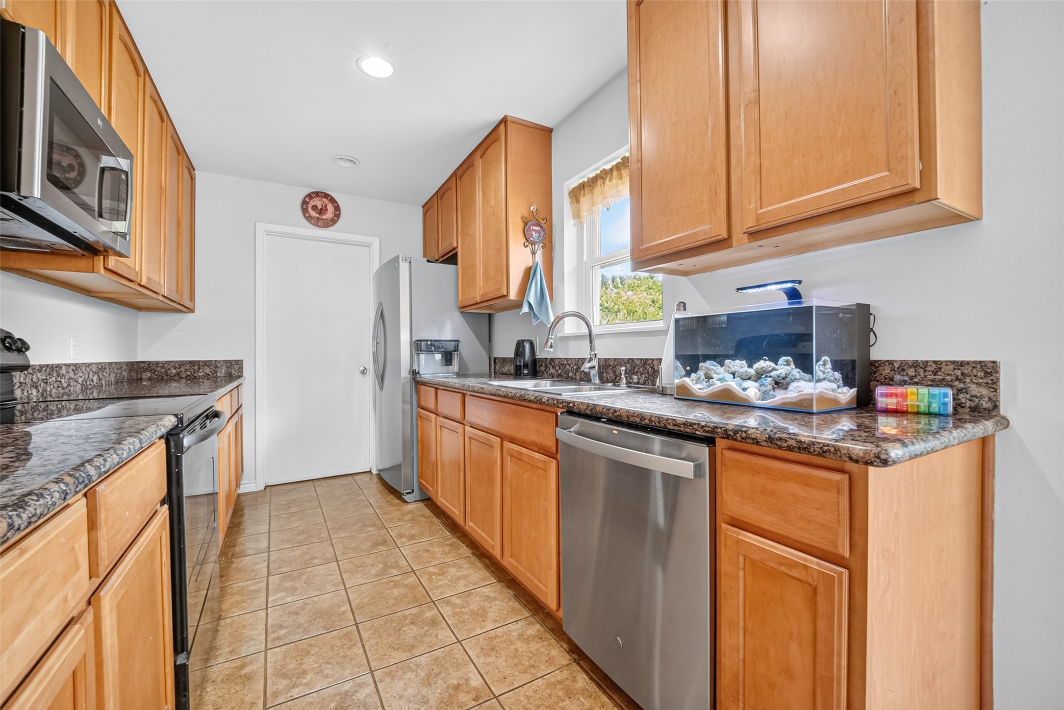 9218 Mcdade Street Property Photo 16