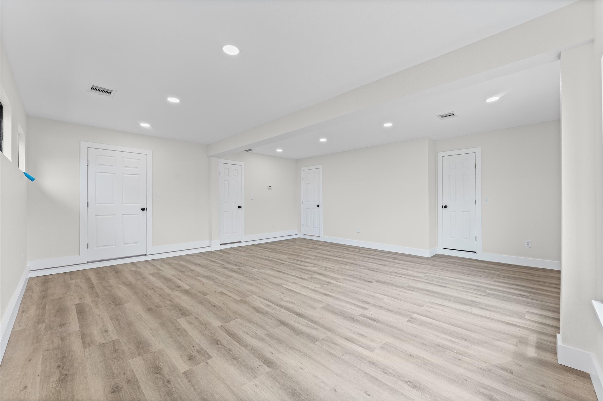 15806 Lakeview Drive Property Photo 23