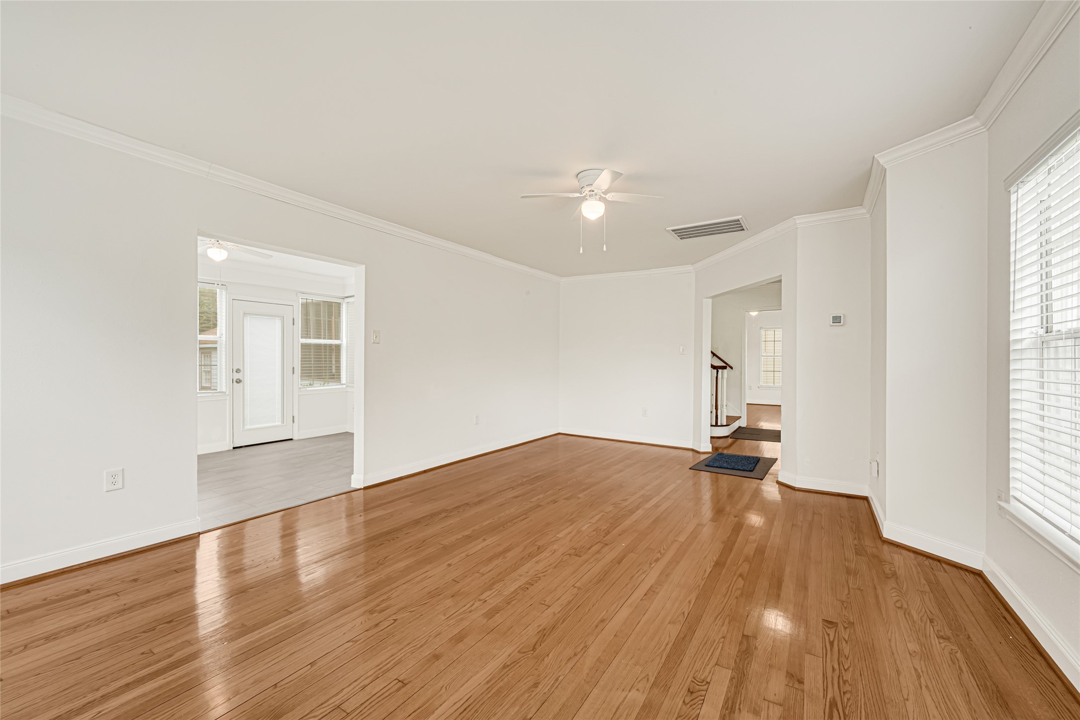 4390 Harvest Lane Property Photo 5