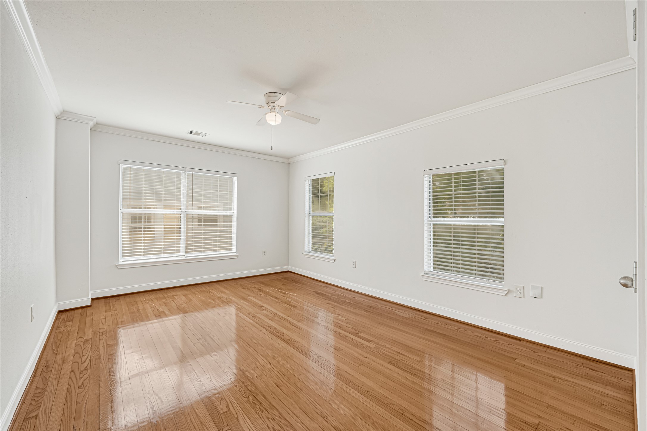 4390 Harvest Lane Property Photo 15