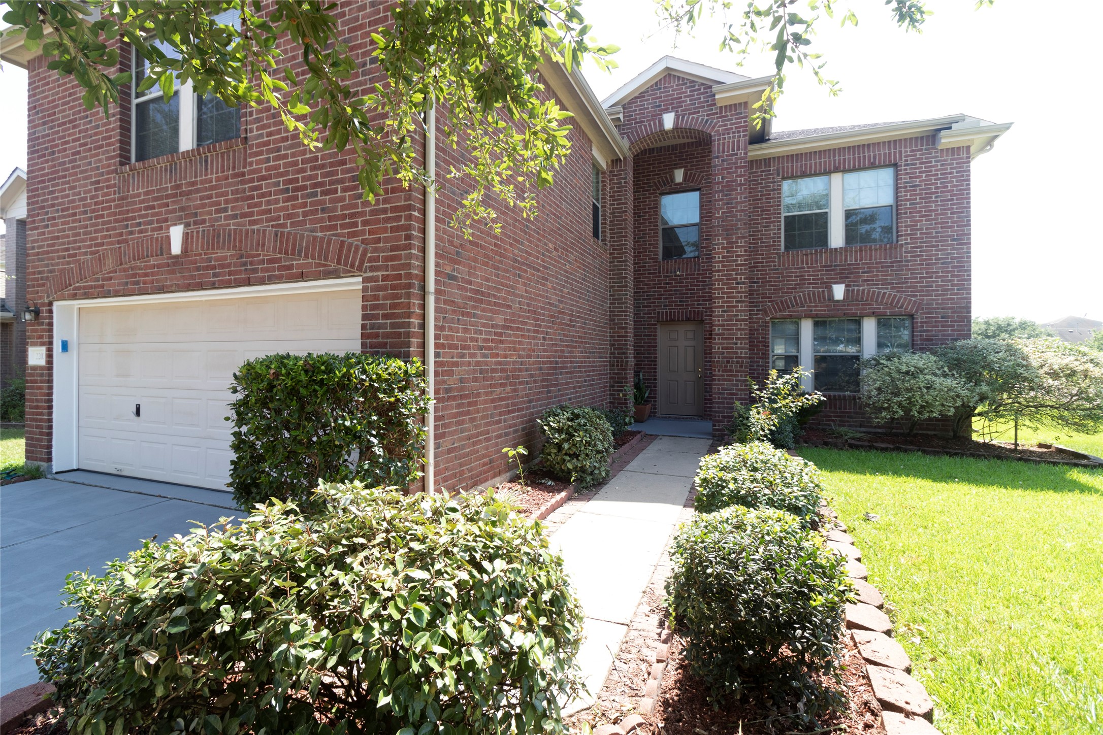 2202 Crossmill Lane Property Photo