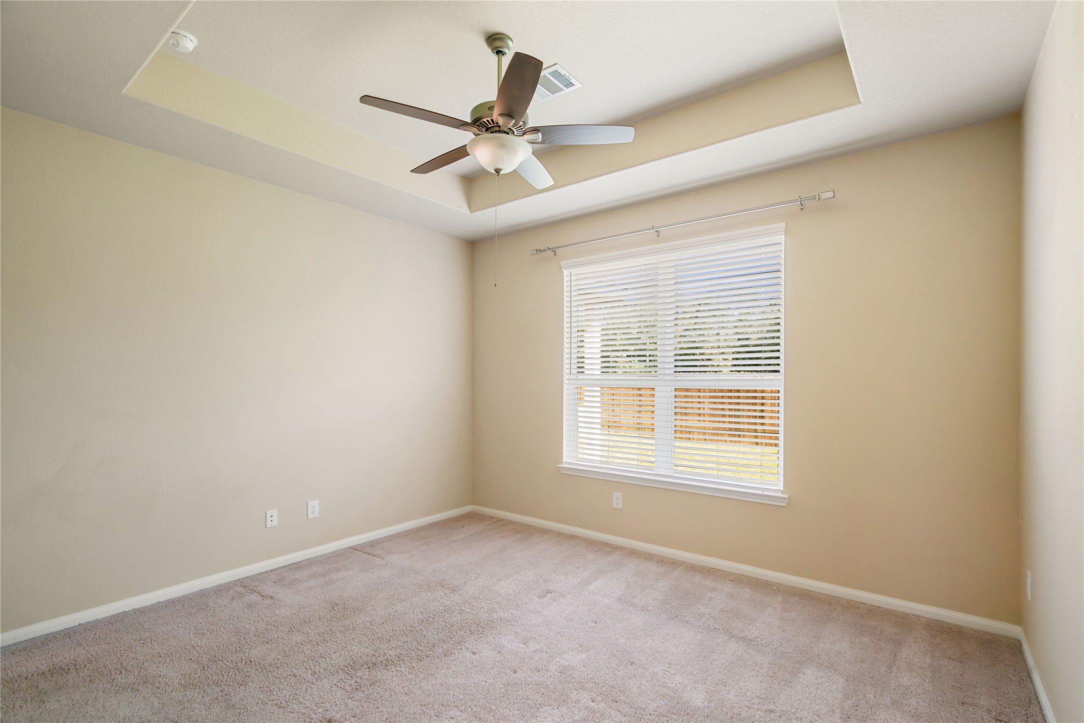 17650 Holroyd Road Property Photo 13