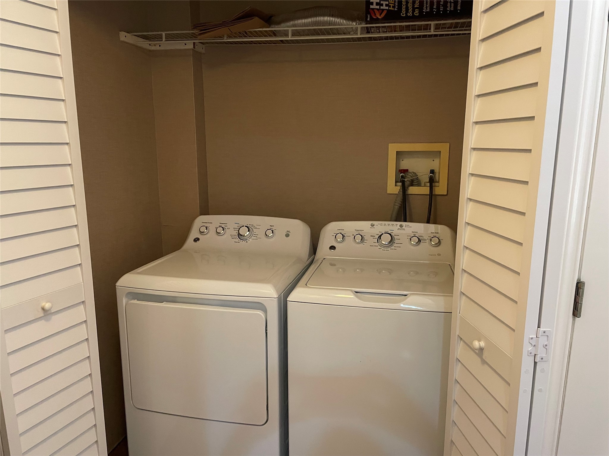 302 Somerset Road Property Photo 7