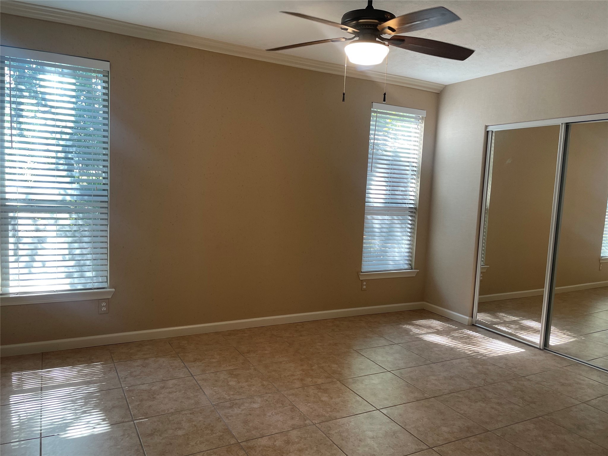 302 Somerset Road Property Photo 14