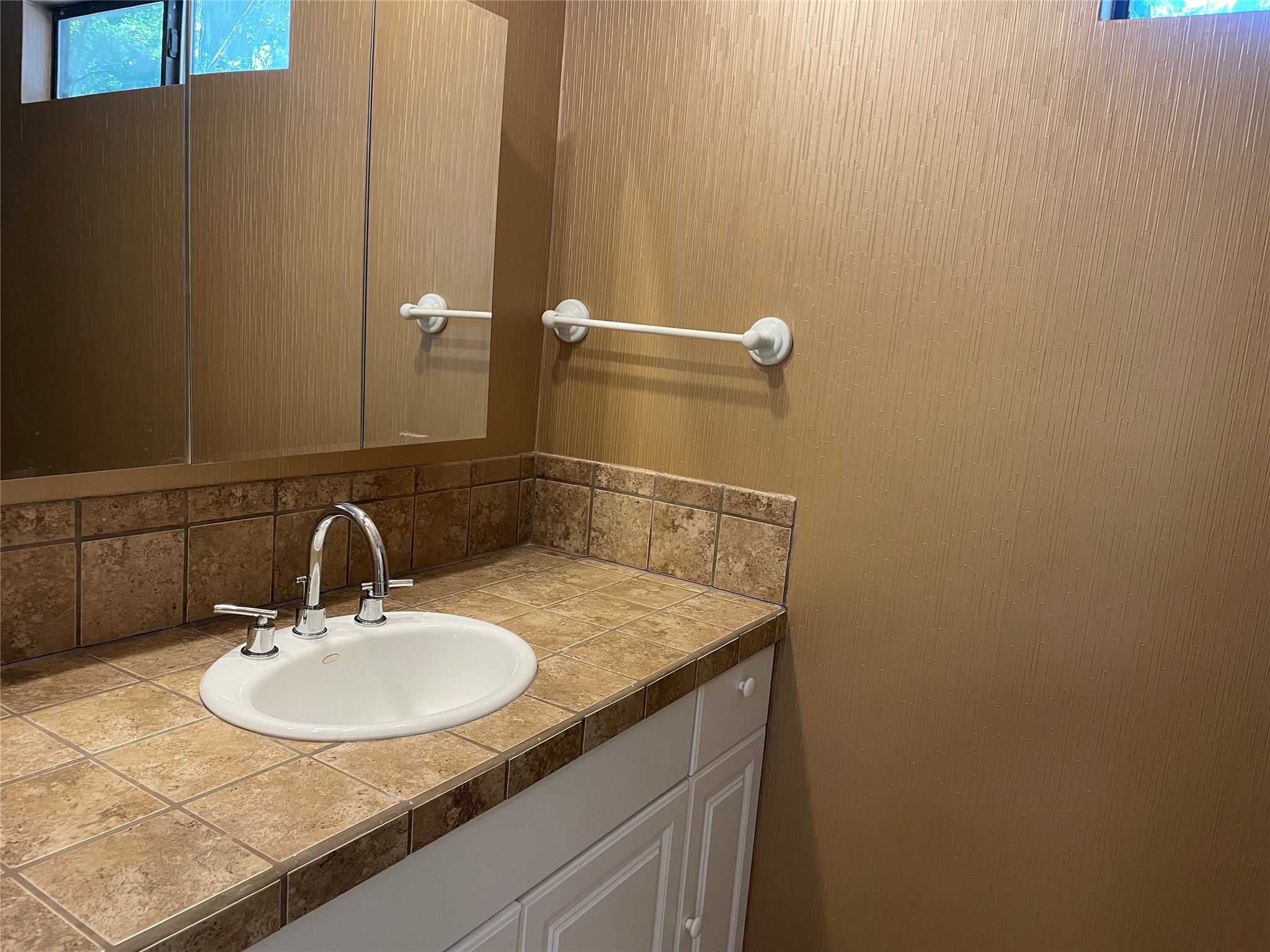 302 Somerset Road Property Photo 15