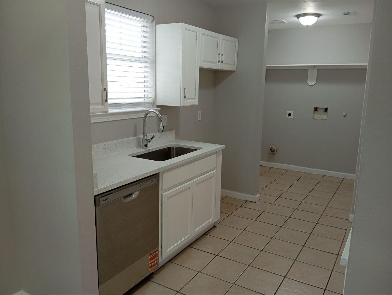 7507 Burt Street Property Photo 3
