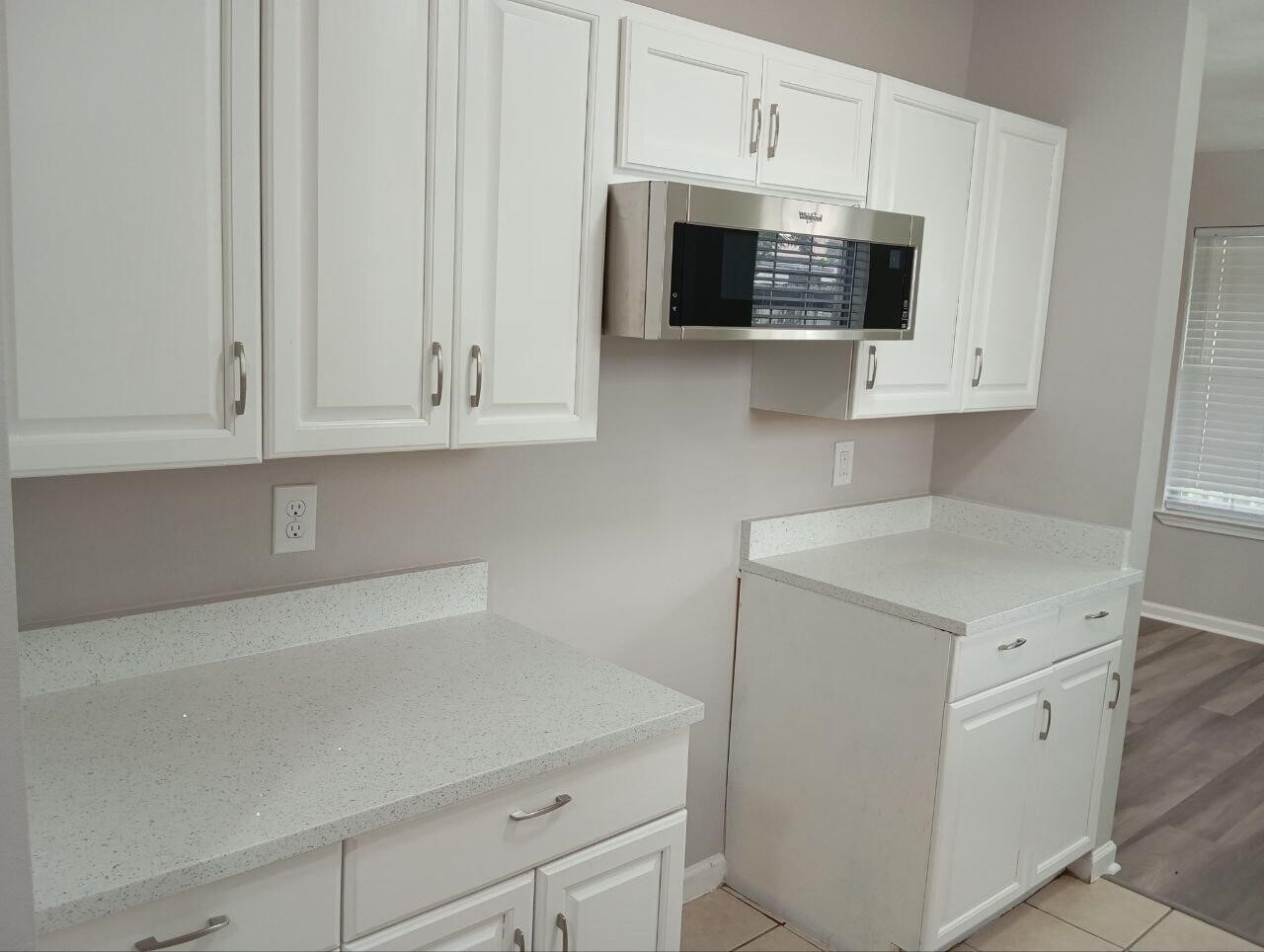 7507 Burt Street Property Photo 4