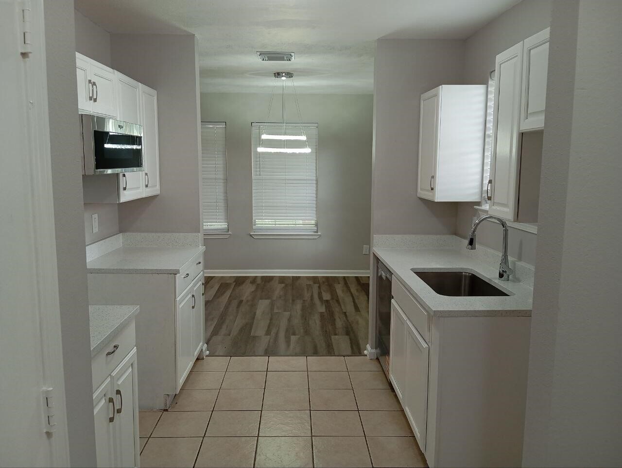 7507 Burt Street Property Photo 6