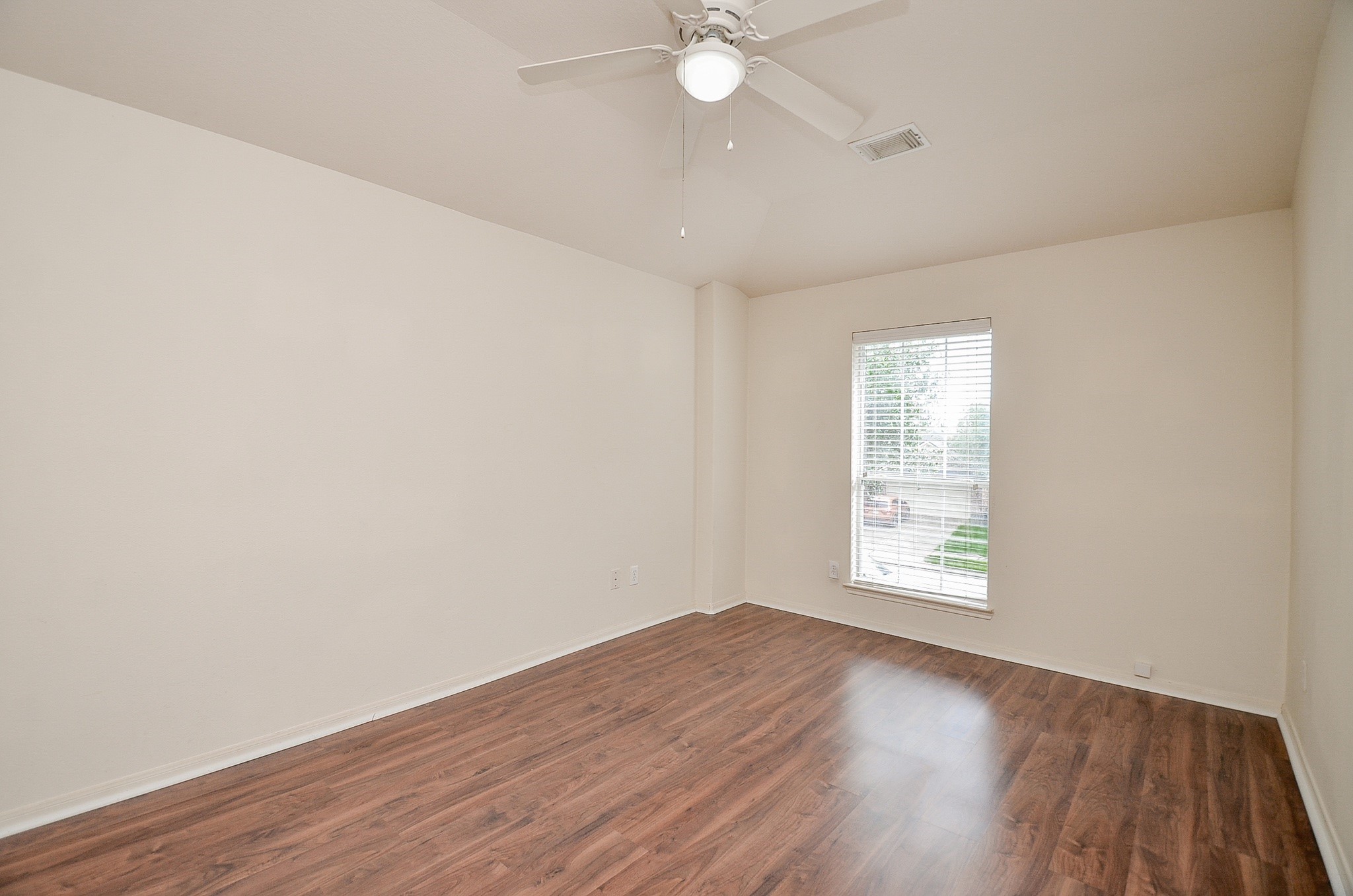 20903 Hamlet Ridge Lane Property Photo 16