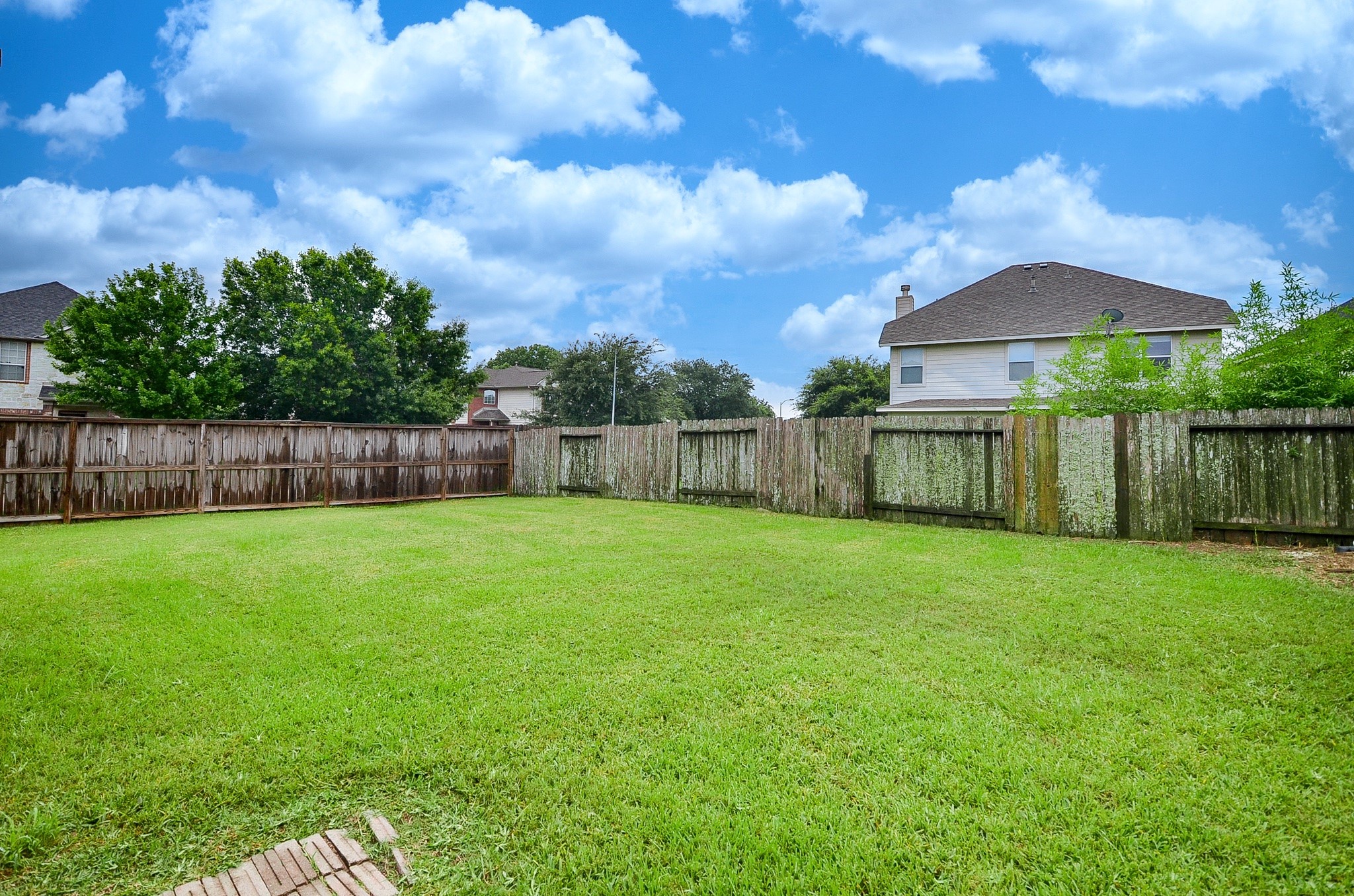 20903 Hamlet Ridge Lane Property Photo 25