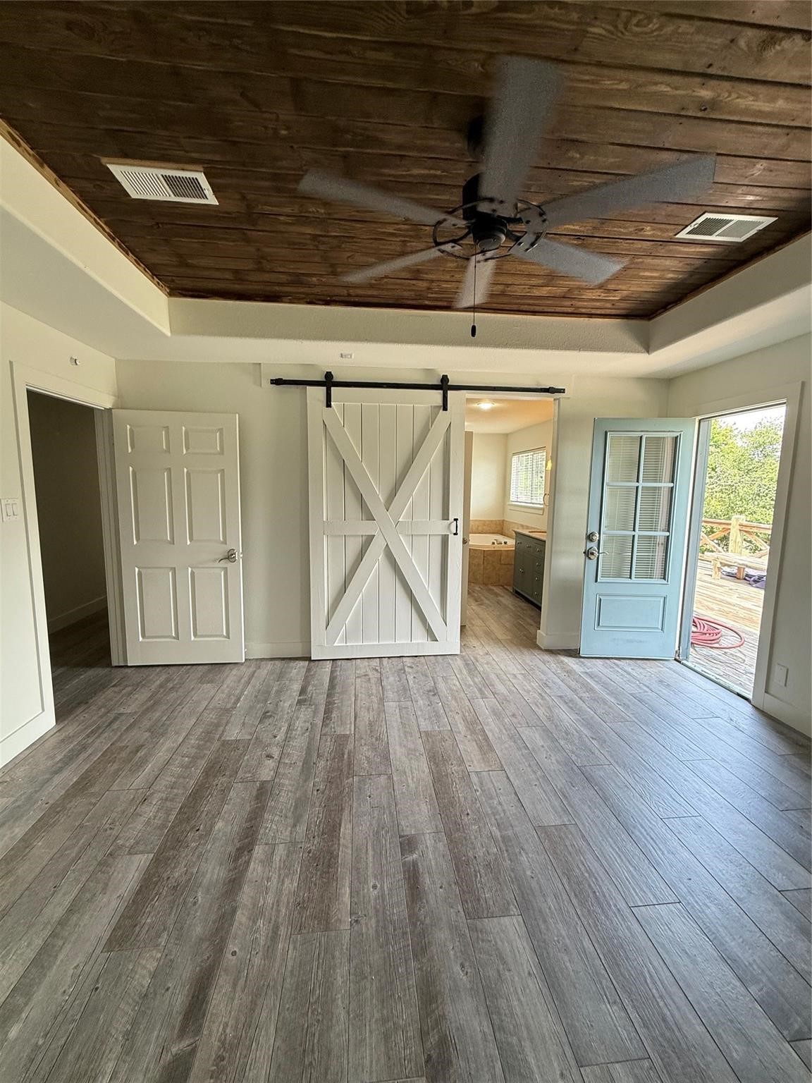 210 Bluff Drive Property Photo 13