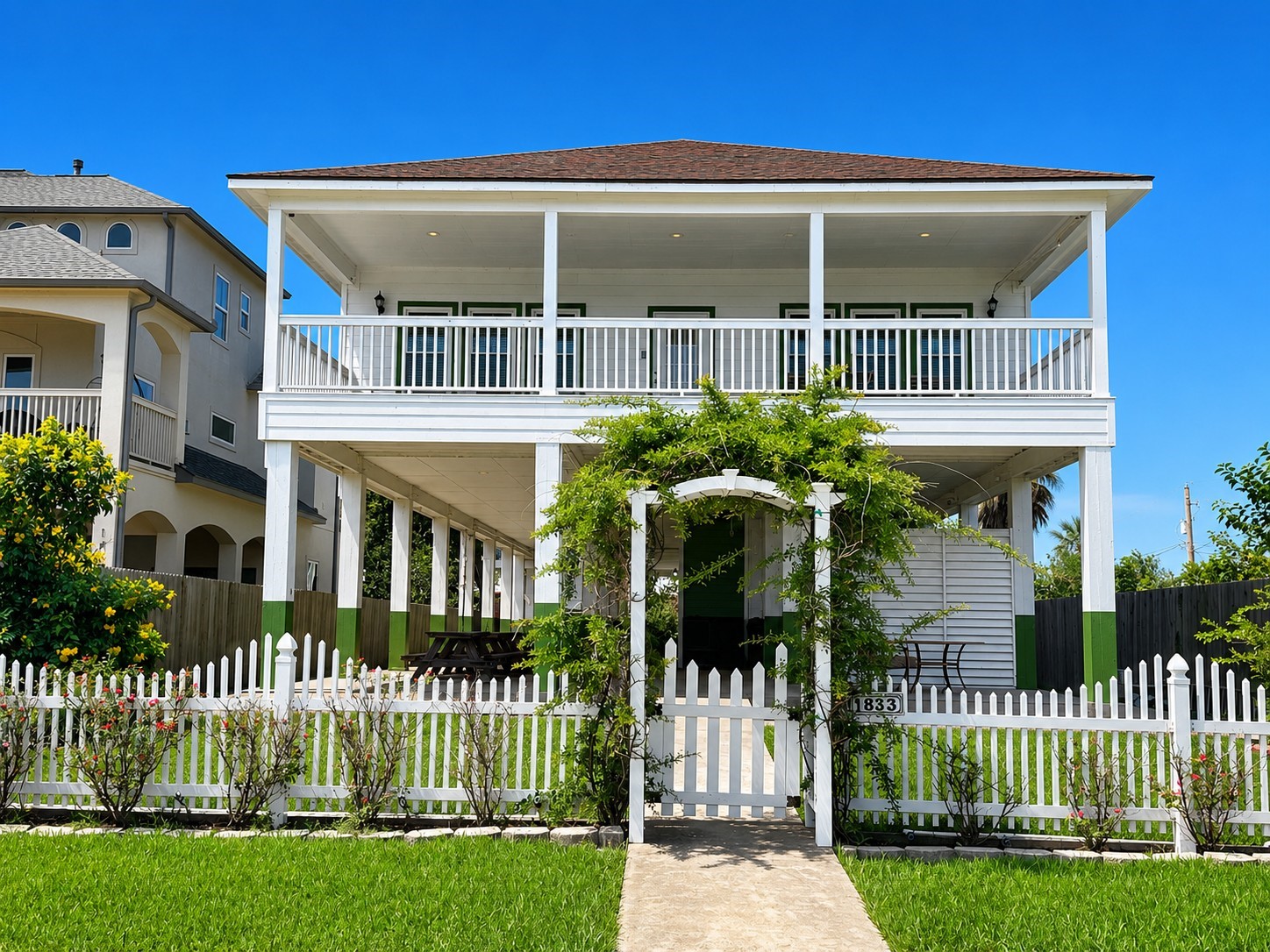1813 Avenue A Property Photo 2