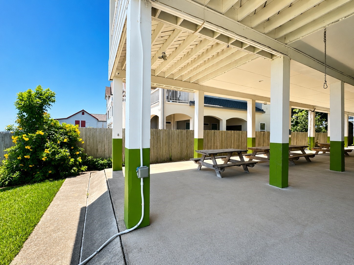 1813 Avenue A Property Photo 8
