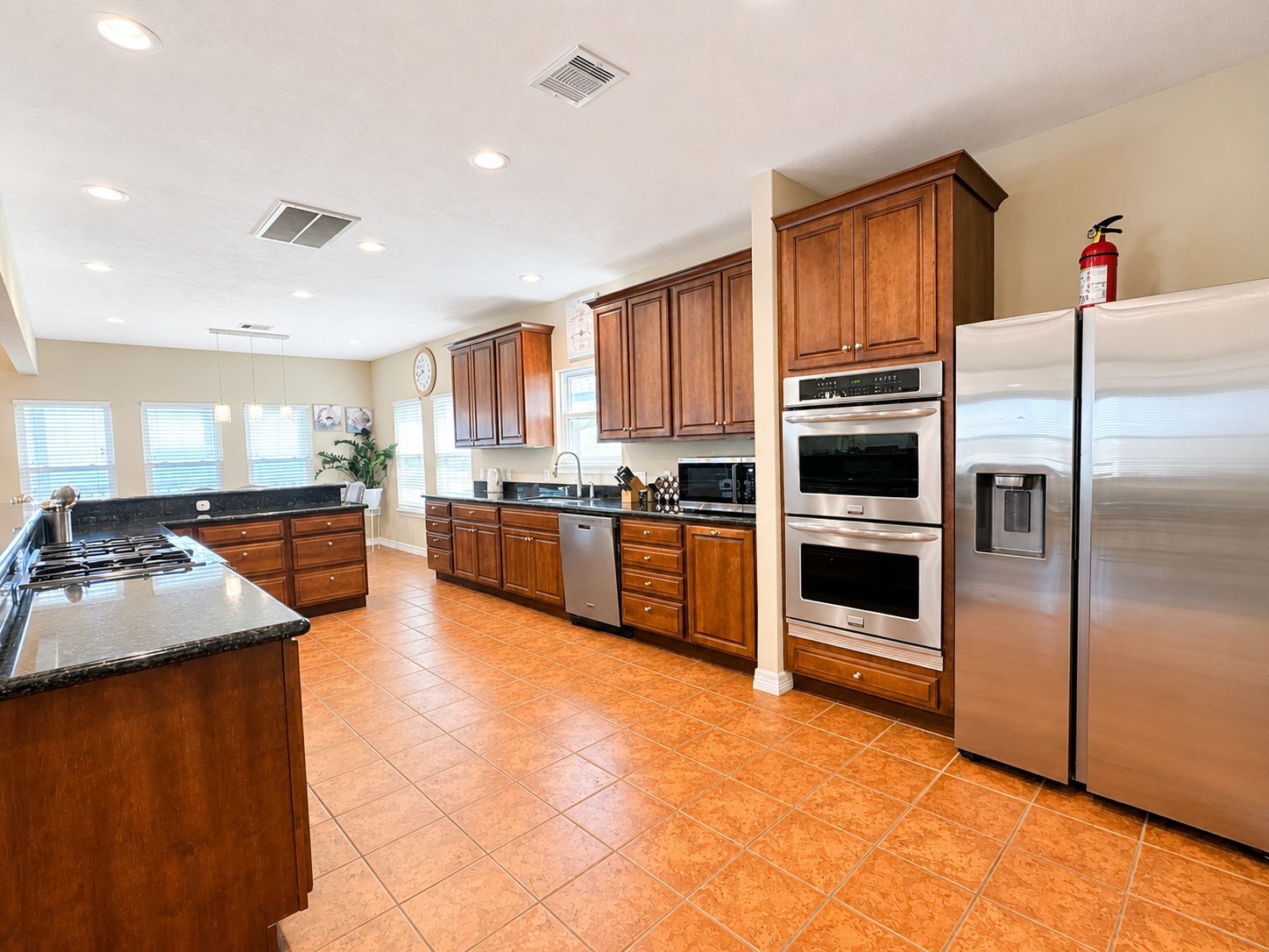 1813 Avenue A Property Photo 19