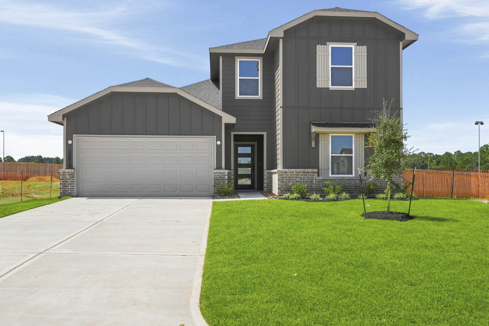 15919 Maybelle Street Property Photo 1