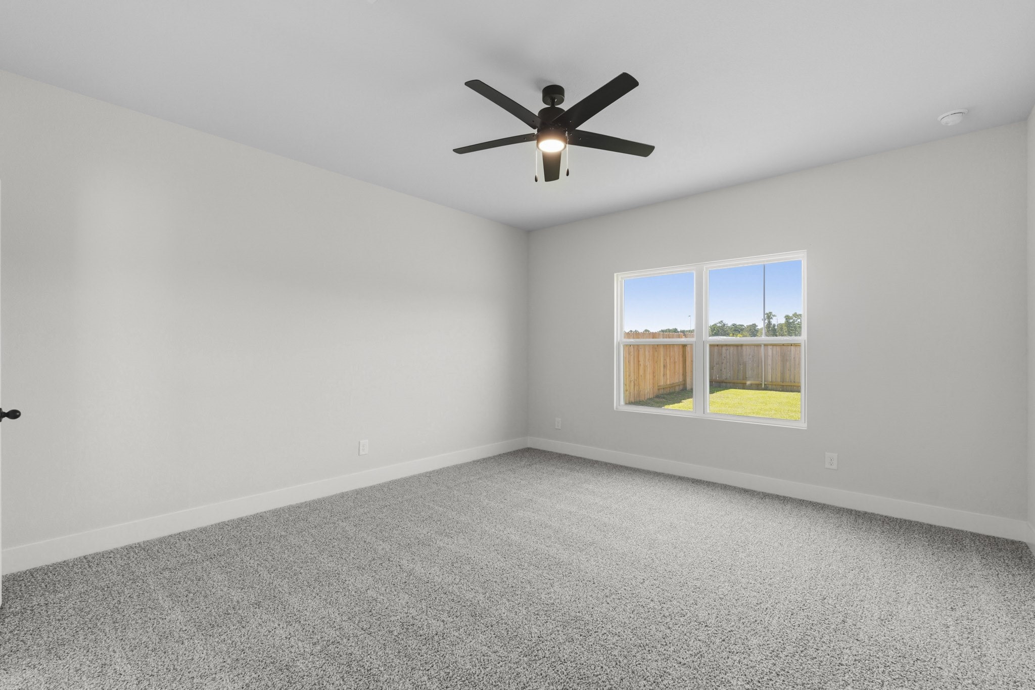 15919 Maybelle Street Property Photo 8