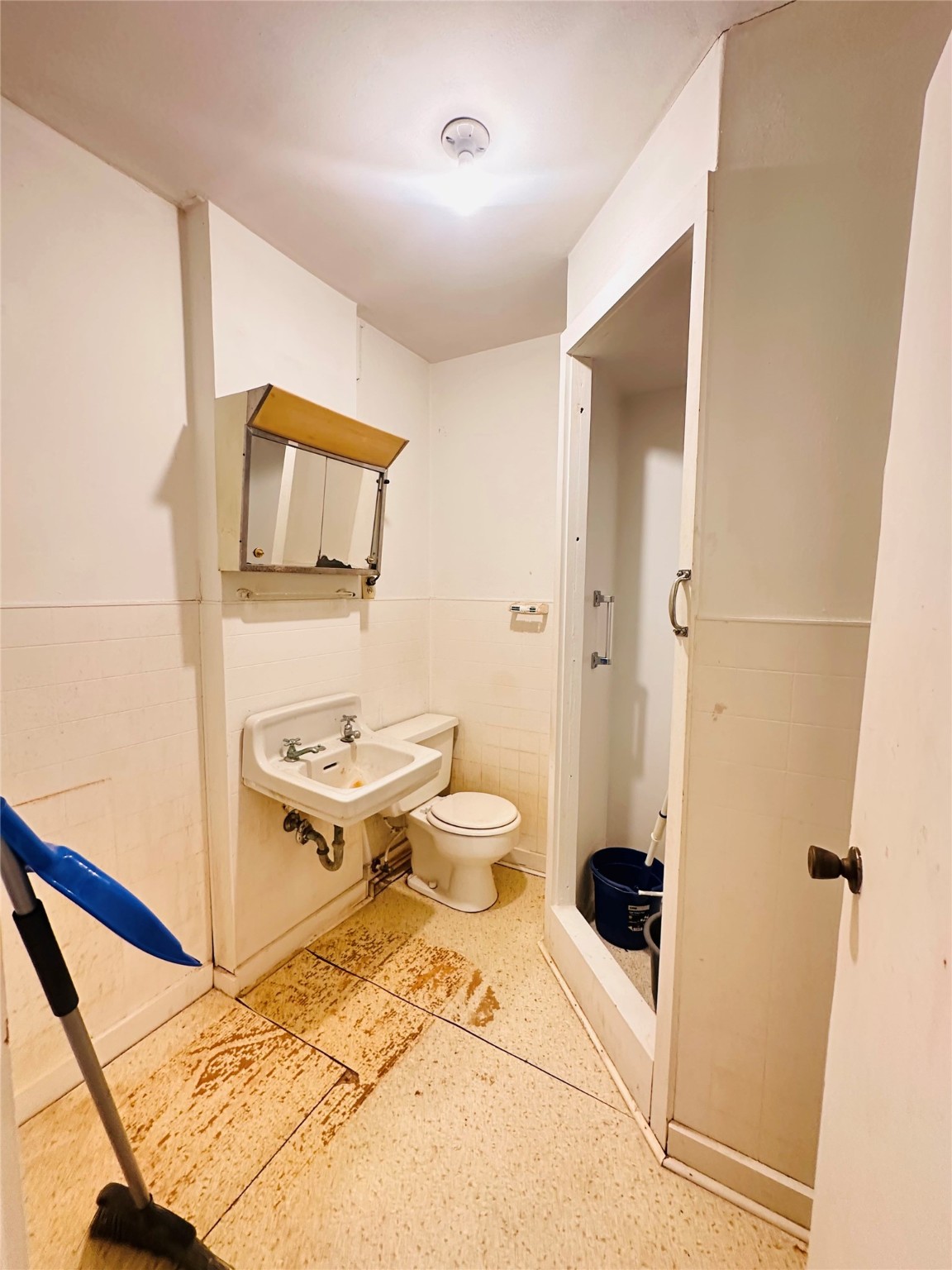 412 Poth Street Property Photo 5