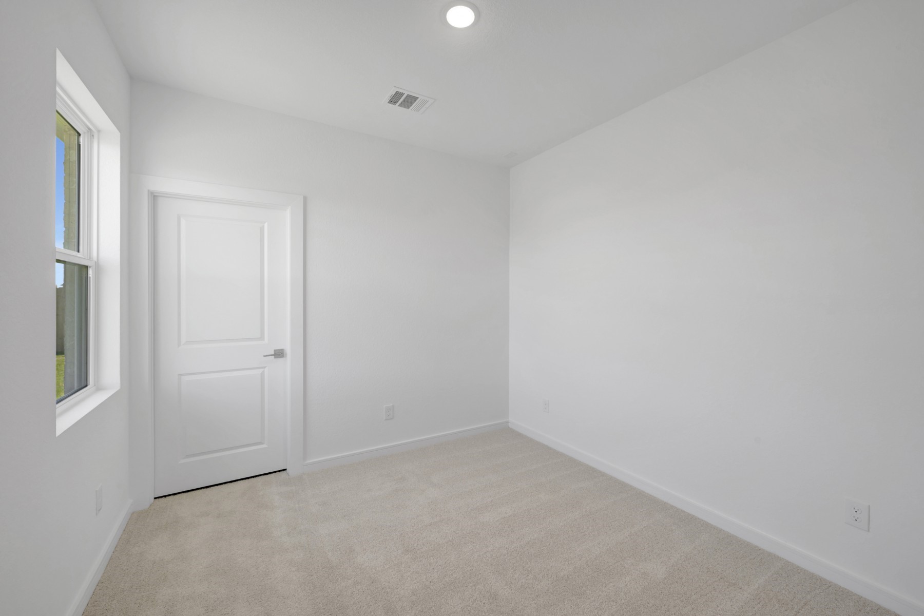 503 Barnier Street Property Photo 4