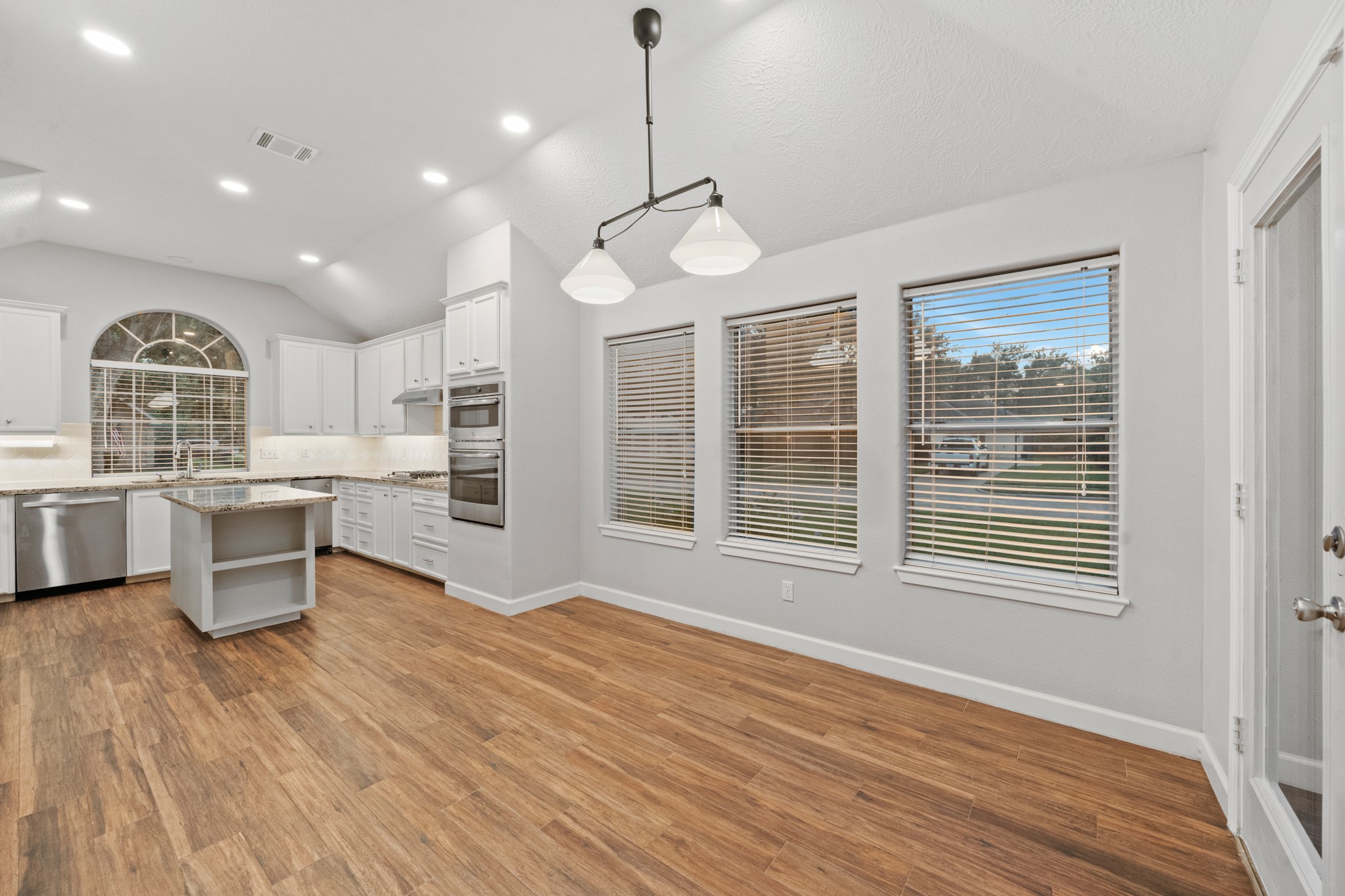 3514 Ironloft Court Property Photo 18