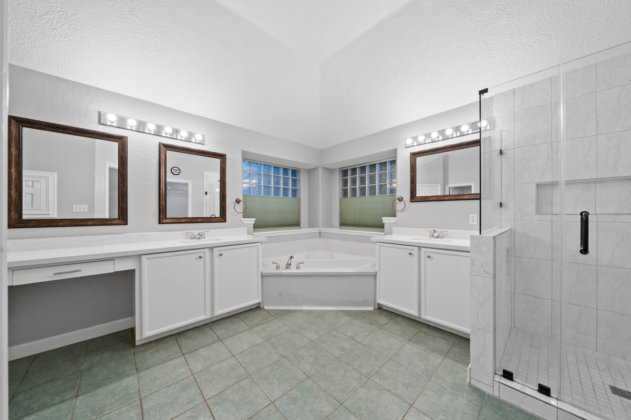 3514 Ironloft Court Property Photo 27