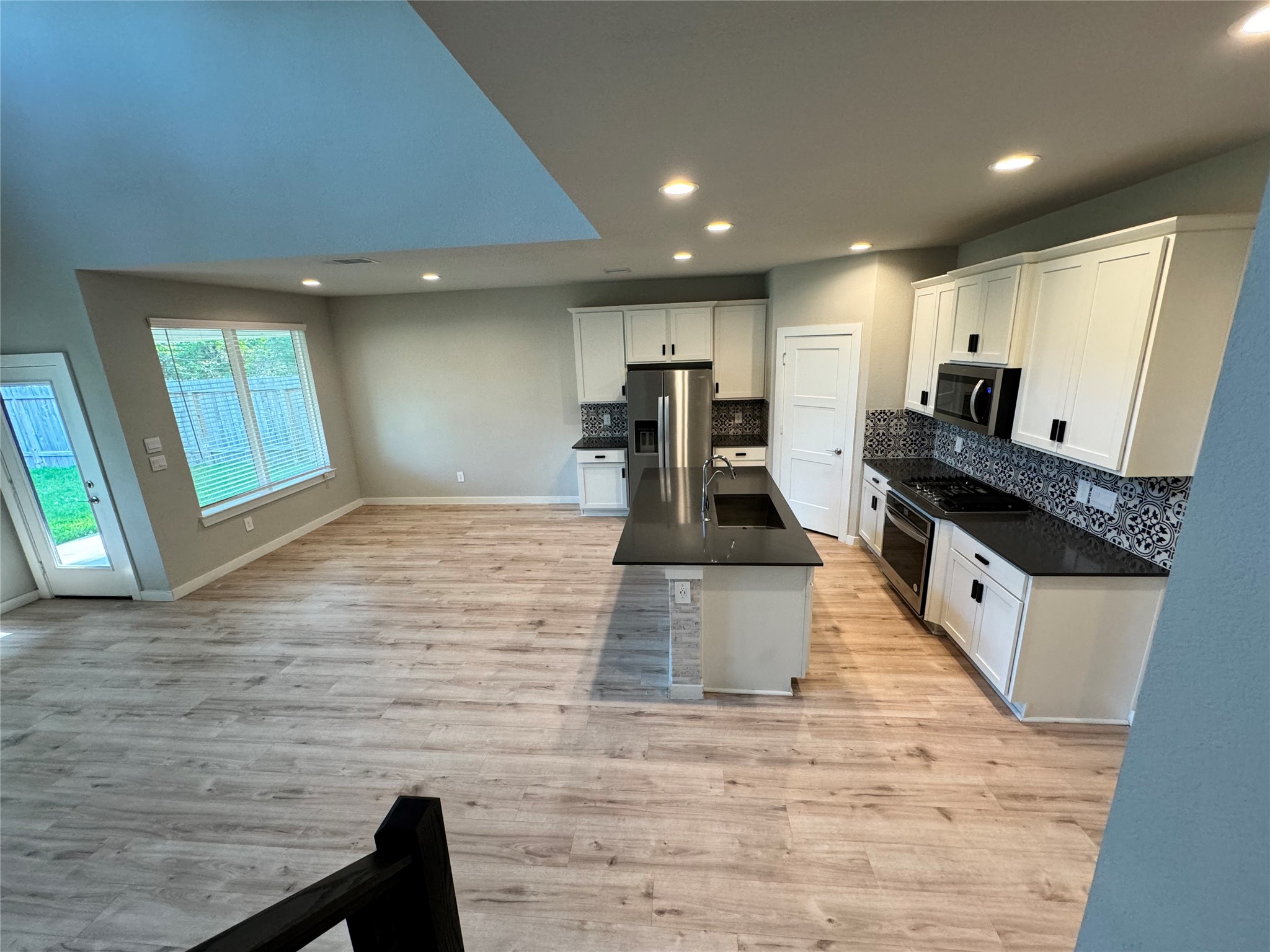 10213 Prairie Creek Lane Property Photo 8