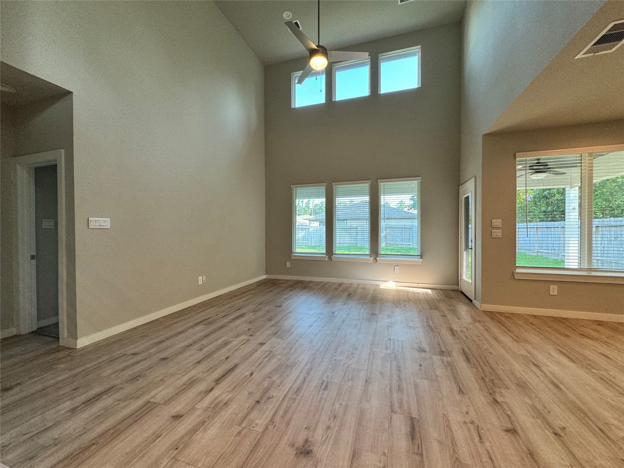 10213 Prairie Creek Lane Property Photo 12