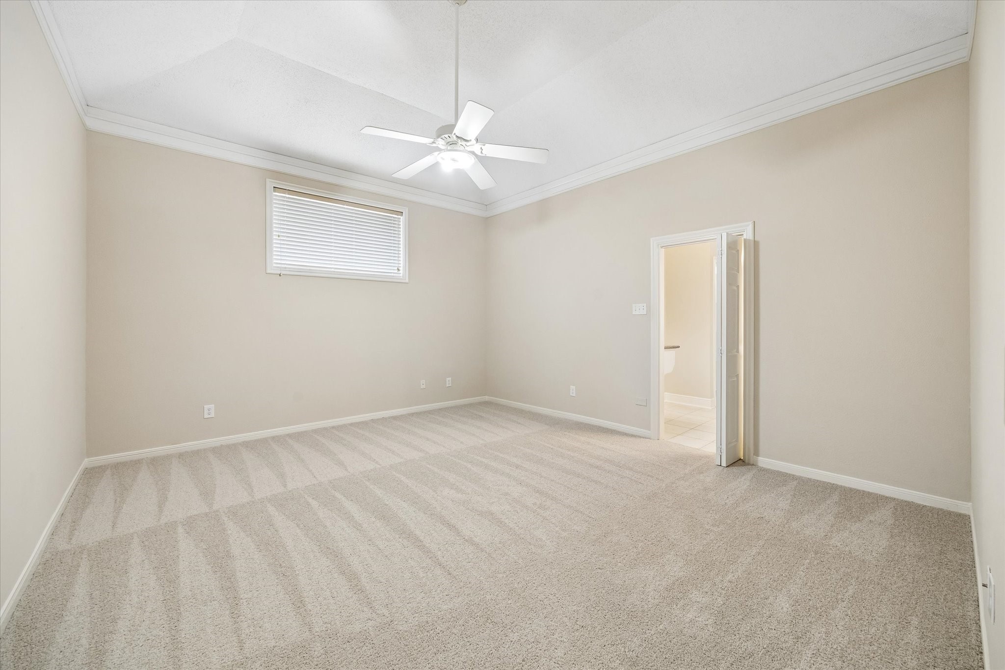 9694 Longmont Drive Property Photo 18