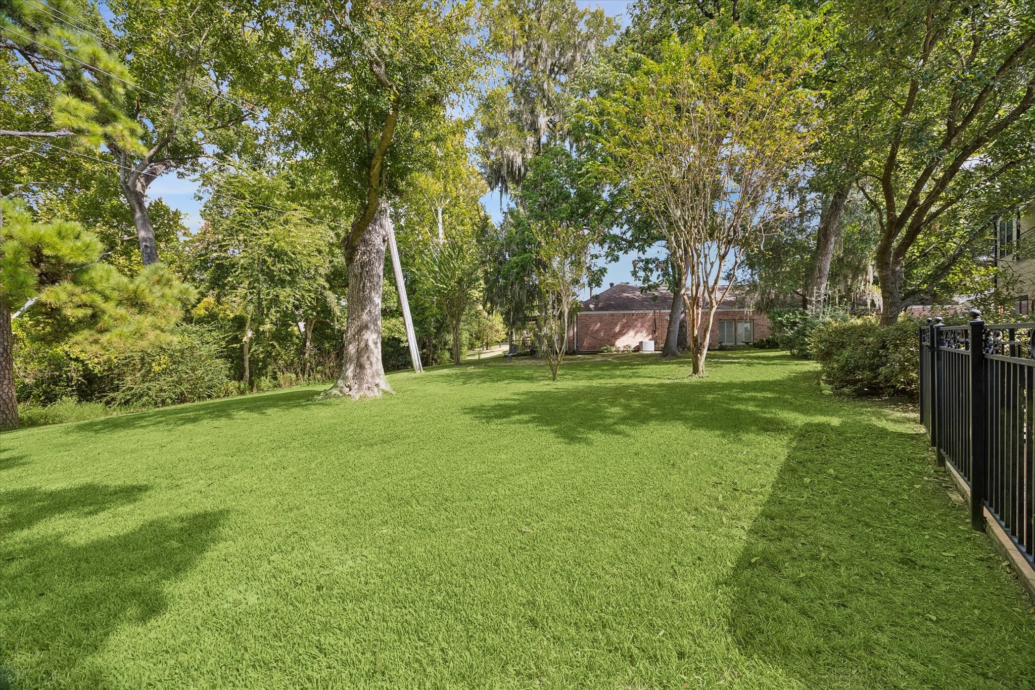9694 Longmont Drive Property Photo 32
