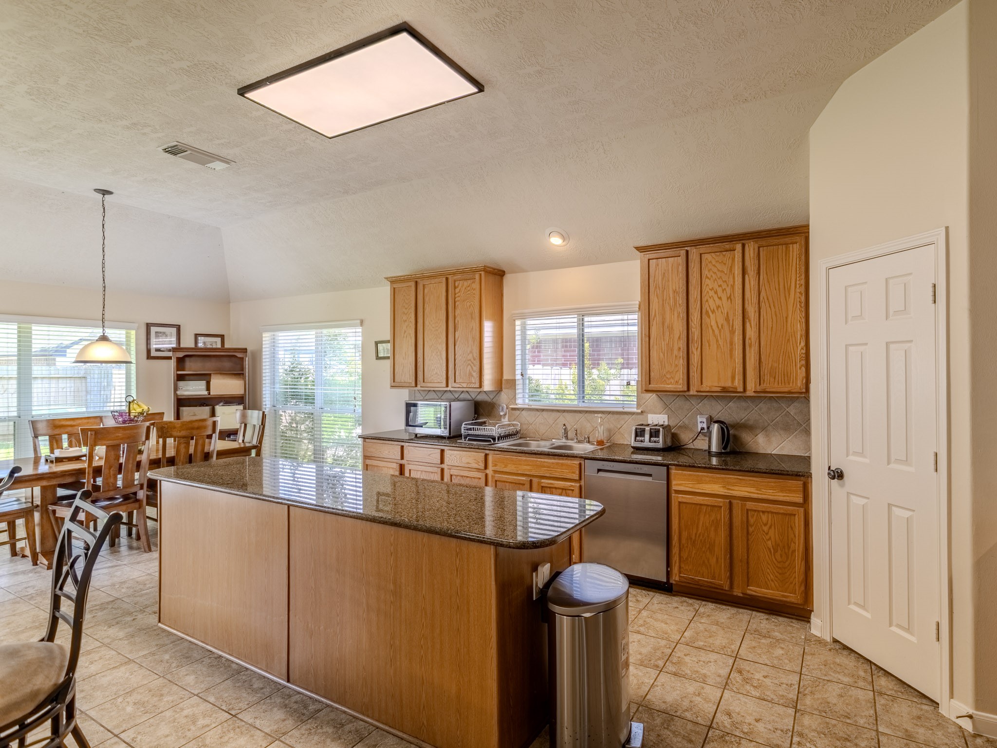 9014 Carriage Point Drive Property Photo 16