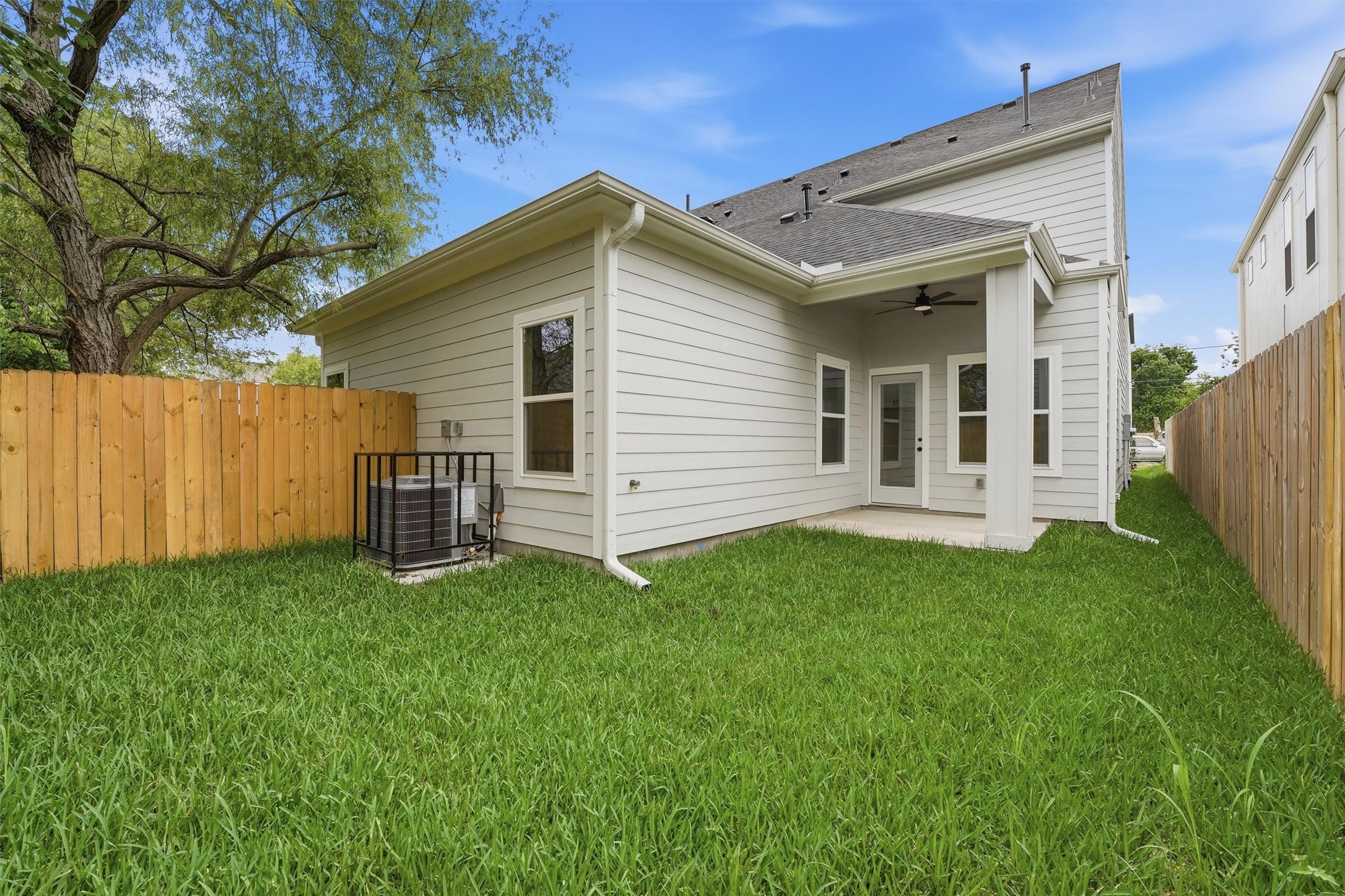 4354 Clover Street A Property Photo 25