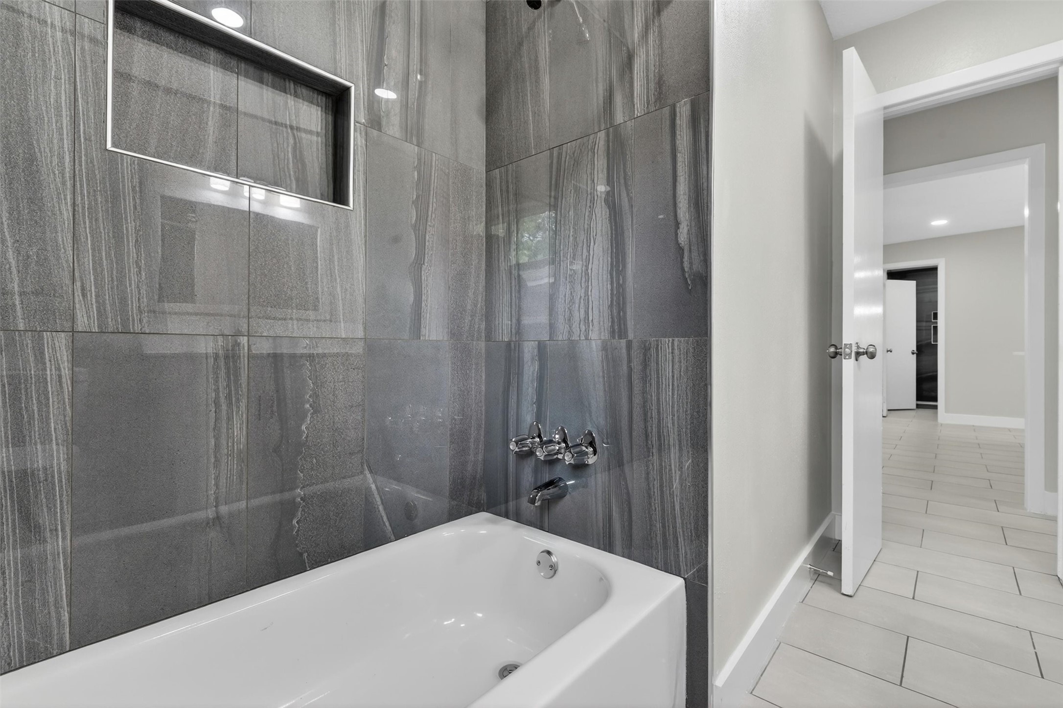206 Mockingbird Lane Property Photo 17