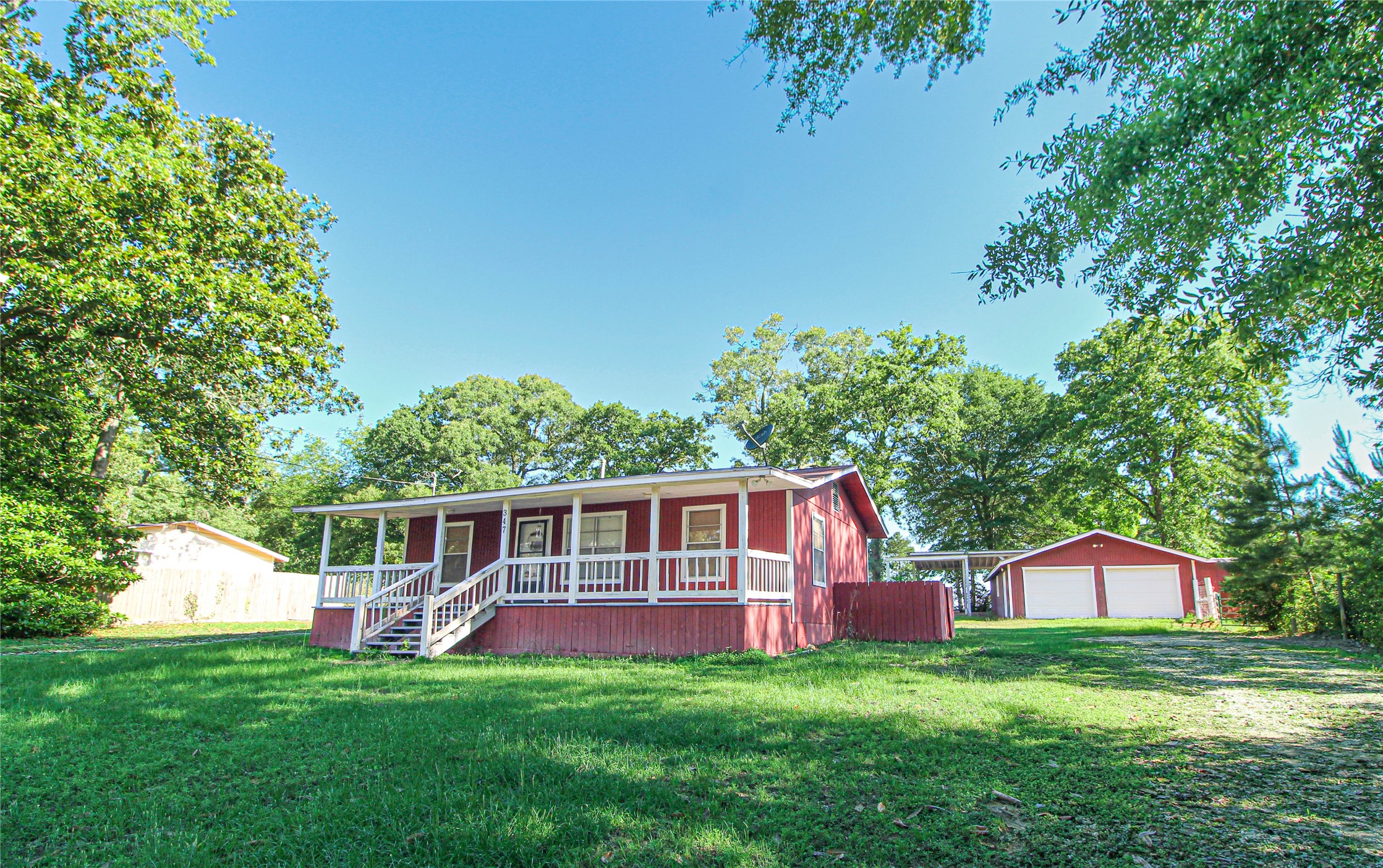 347 E Highland Drive Property Photo 1