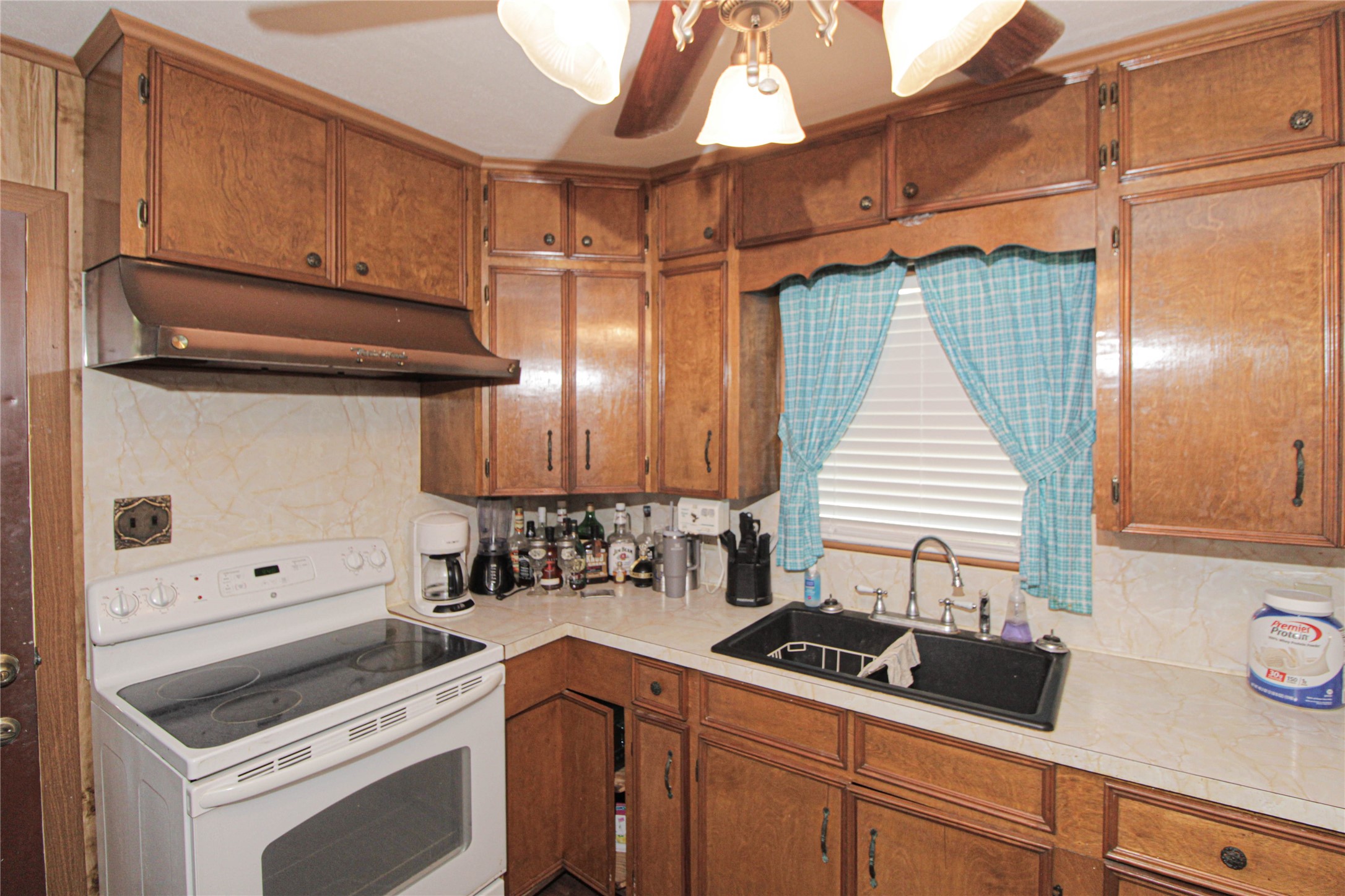 347 E Highland Drive Property Photo 20