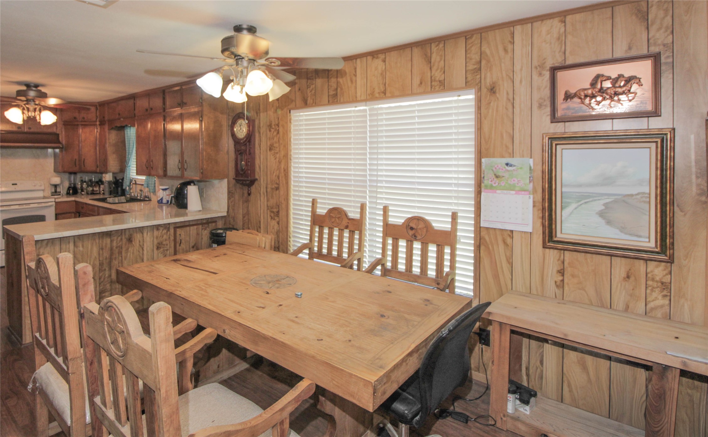 347 E Highland Drive Property Photo 22