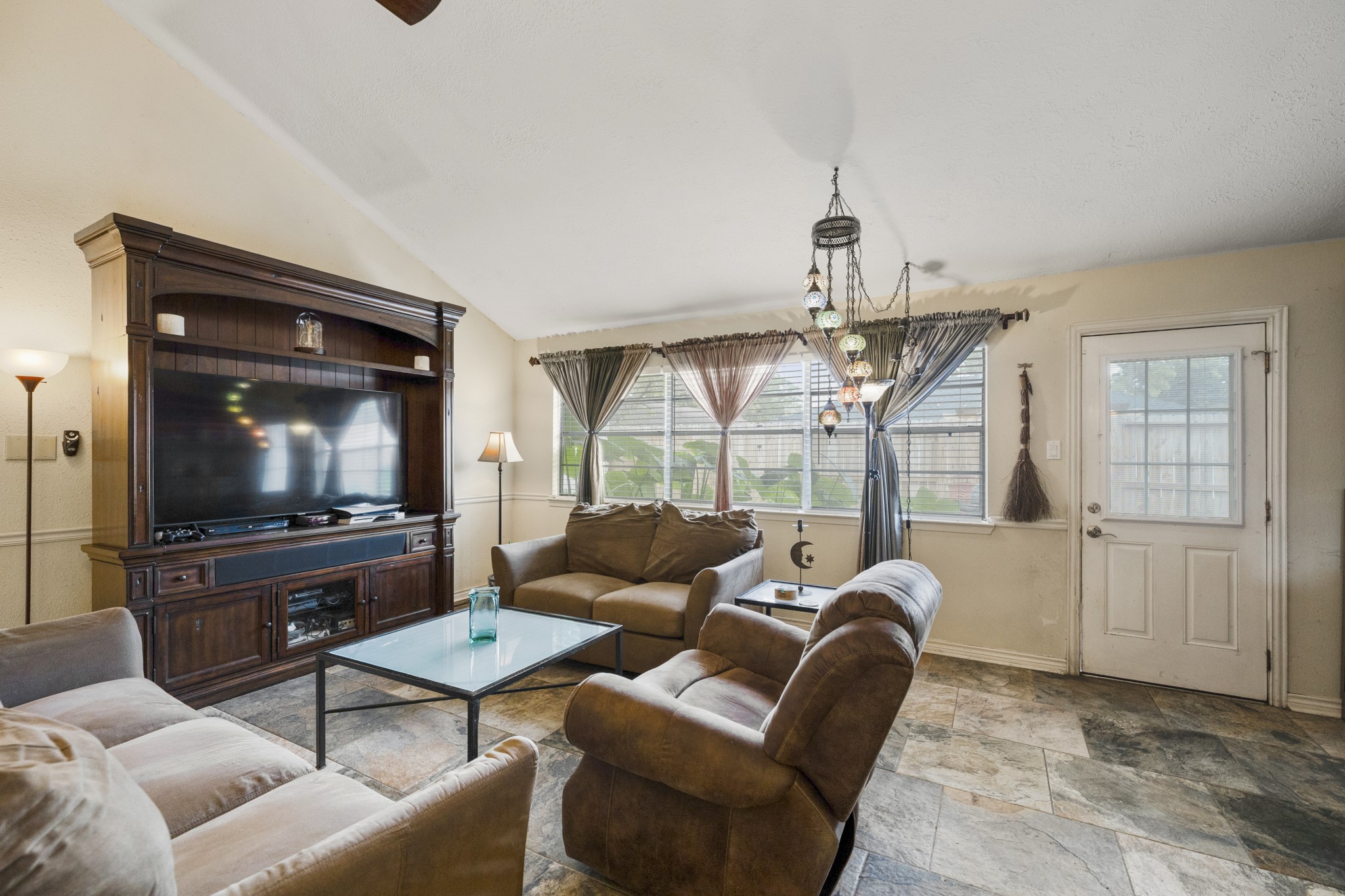 6503 Fallengate Drive Property Photo 8
