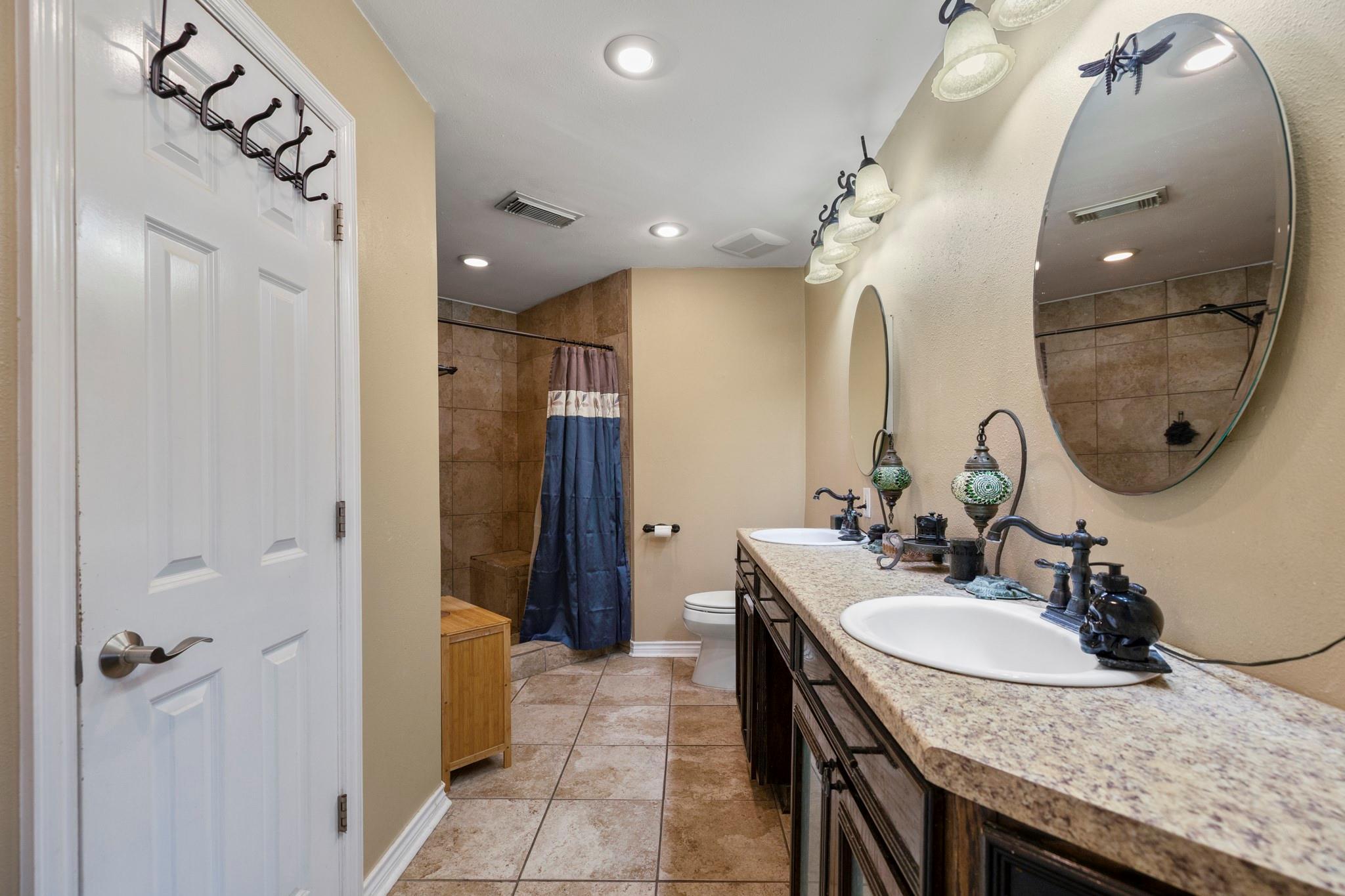 6503 Fallengate Drive Property Photo 20