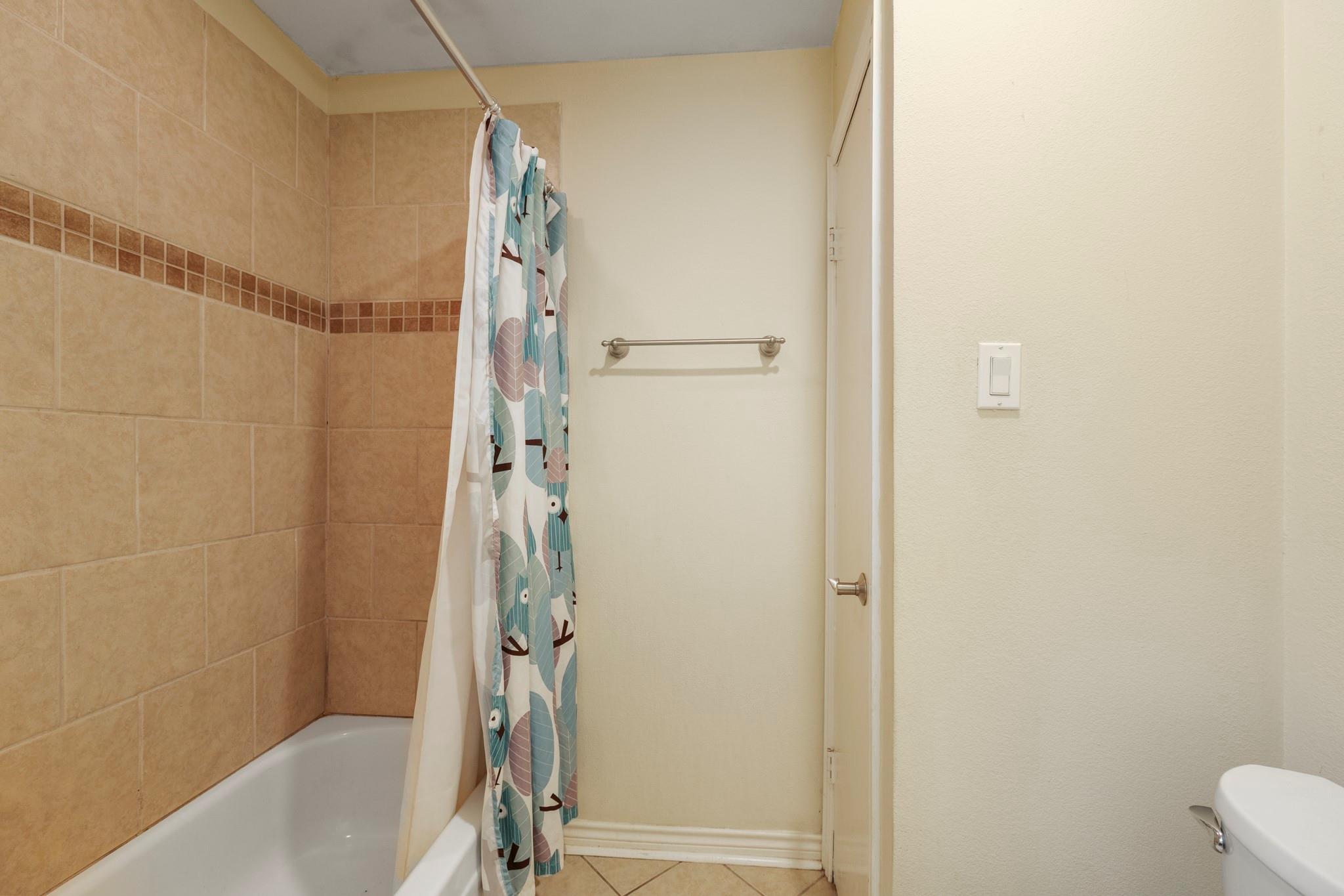 6503 Fallengate Drive Property Photo 25