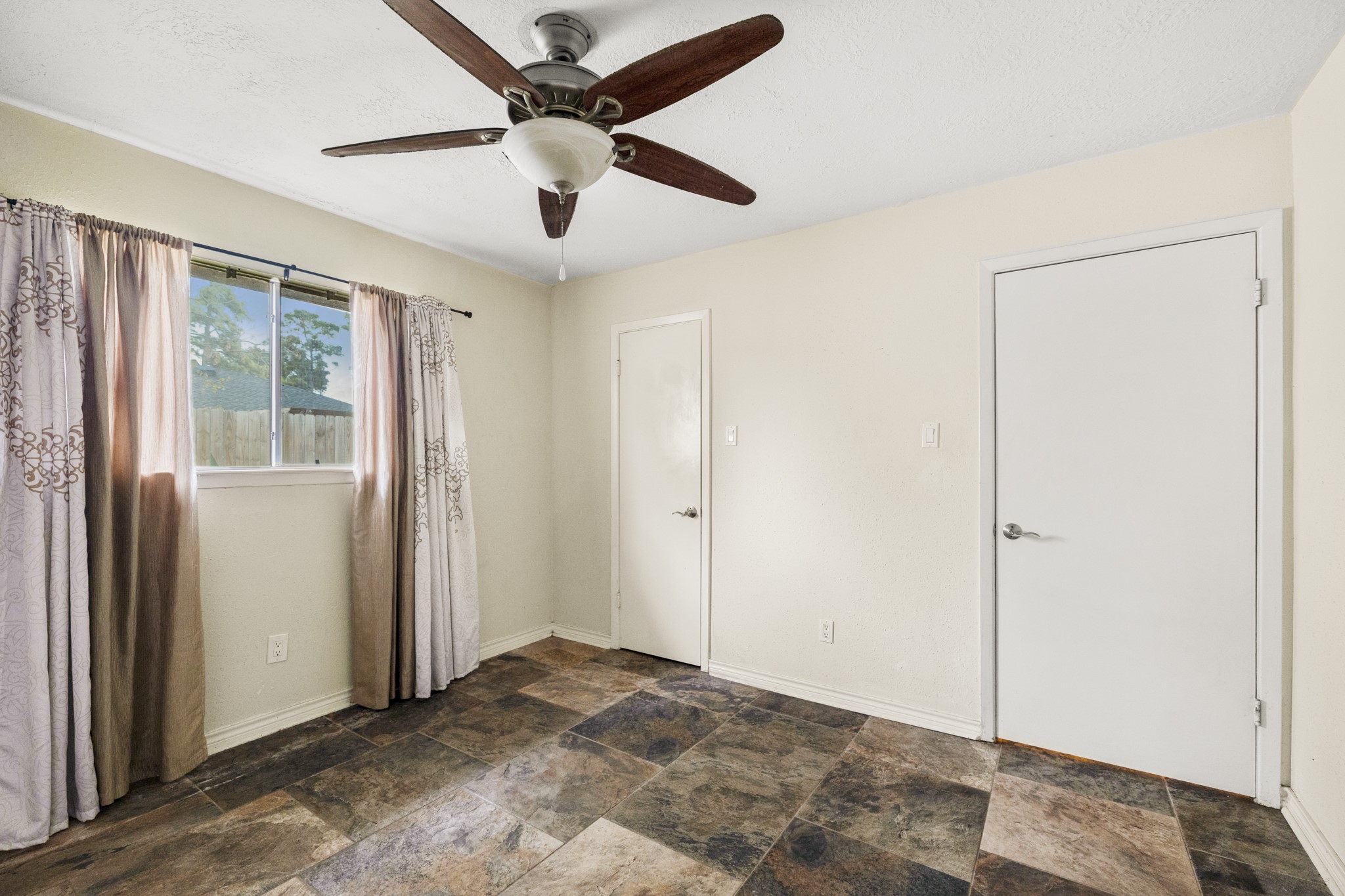 6503 Fallengate Drive Property Photo 27