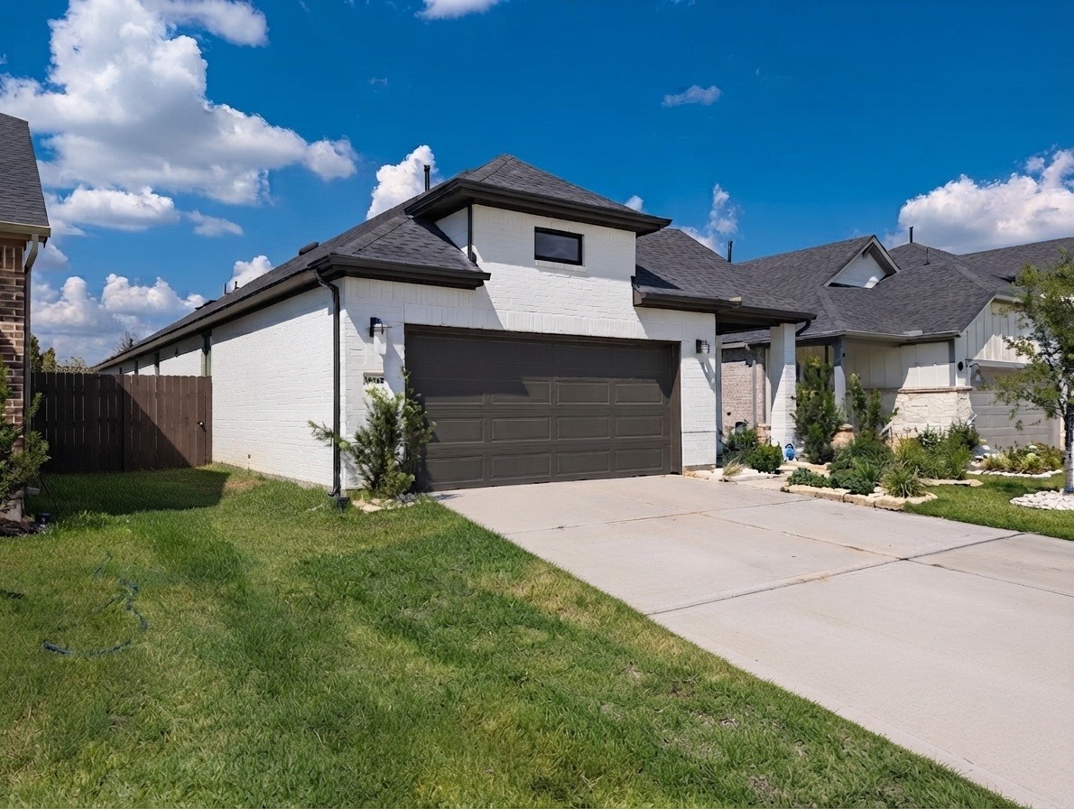 18122 Sonresa Way Property Photo 1