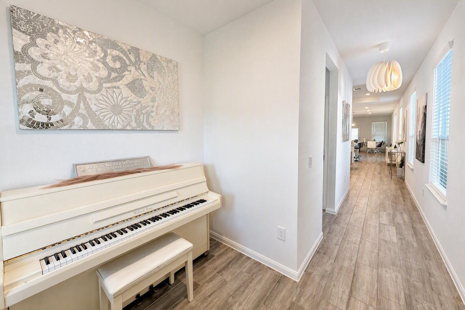 18122 Sonresa Way Property Photo 5